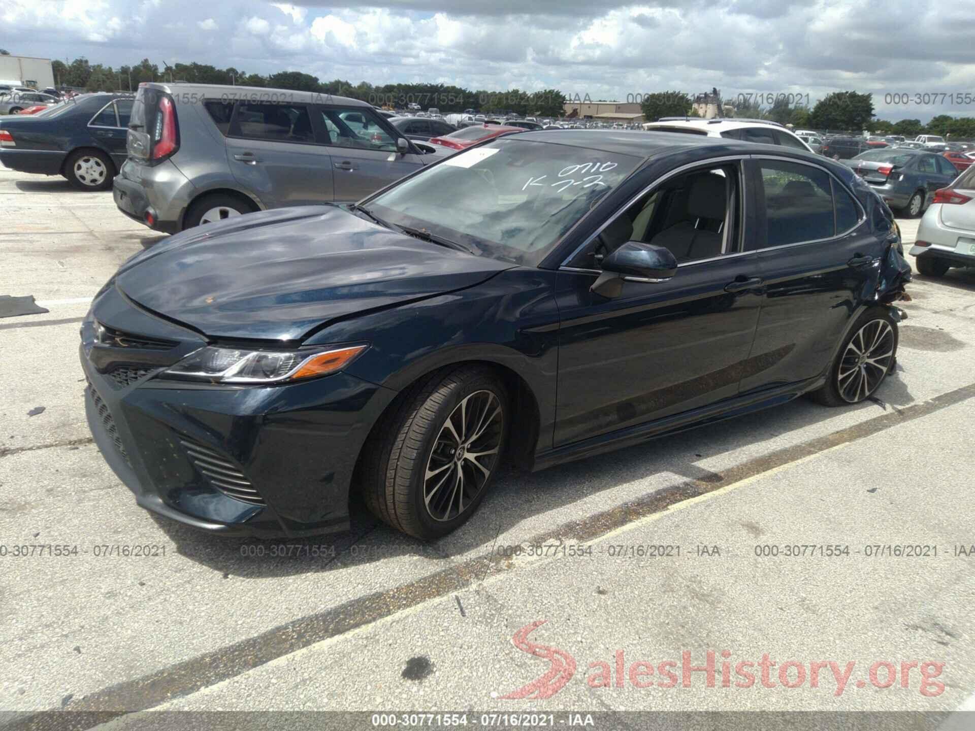 JTNB11HK8J3050710 2018 TOYOTA CAMRY