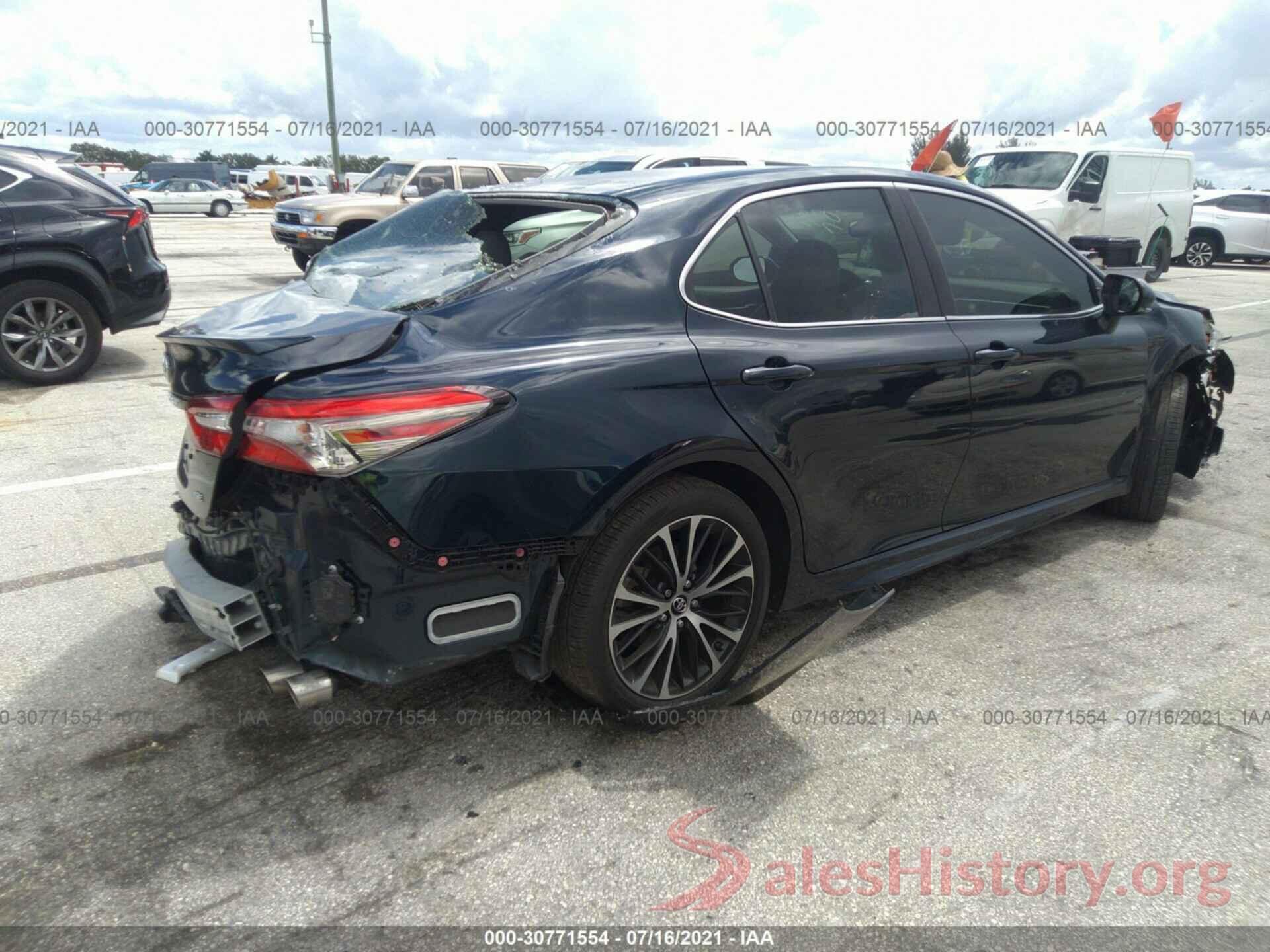 JTNB11HK8J3050710 2018 TOYOTA CAMRY