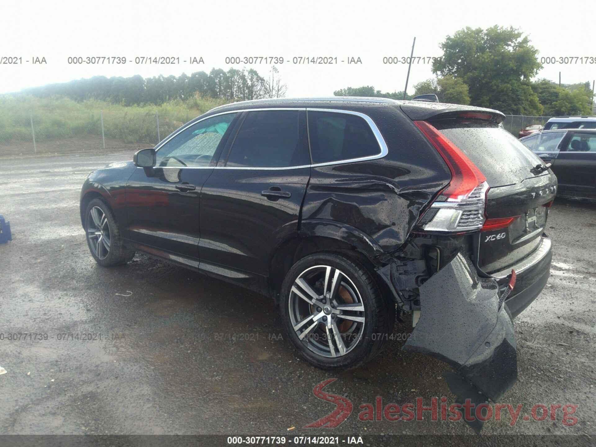 LYVA22RKXJB113909 2018 VOLVO XC60