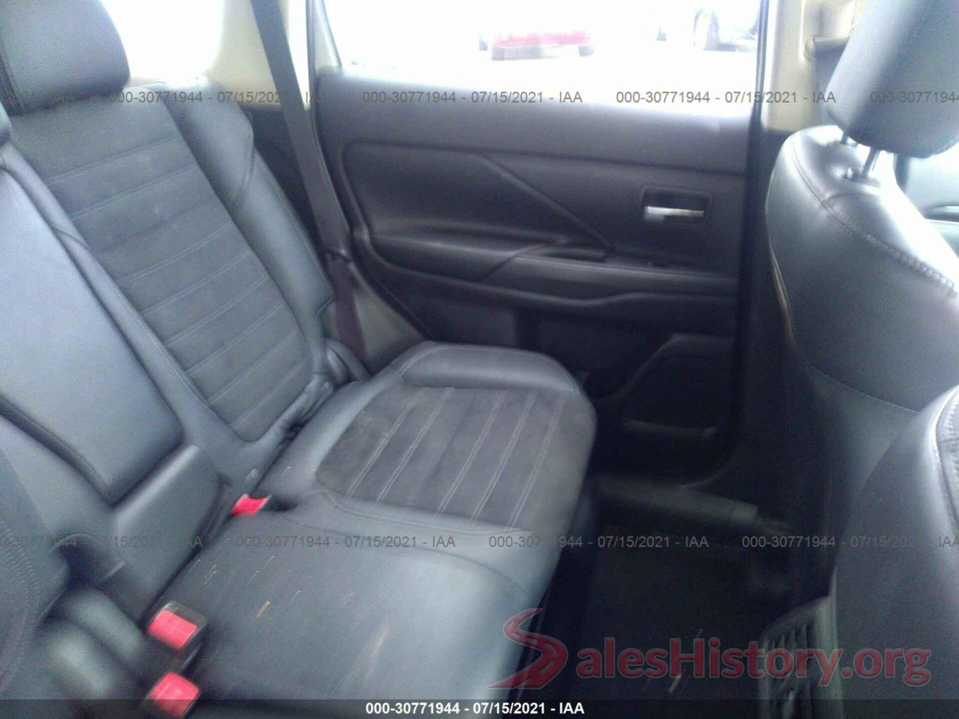 JA4AZ3A38LZ045296 2020 MITSUBISHI OUTLANDER