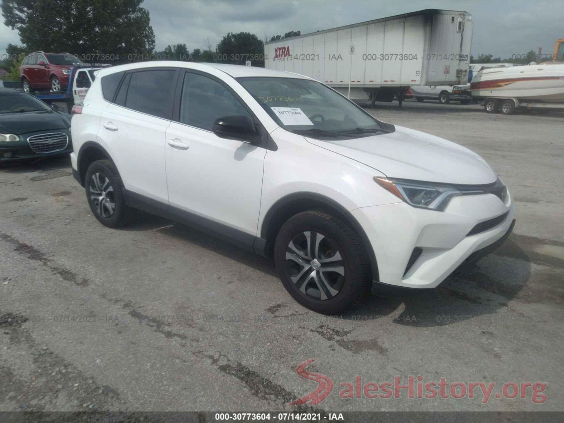 2T3BFREV4JW775009 2018 TOYOTA RAV4