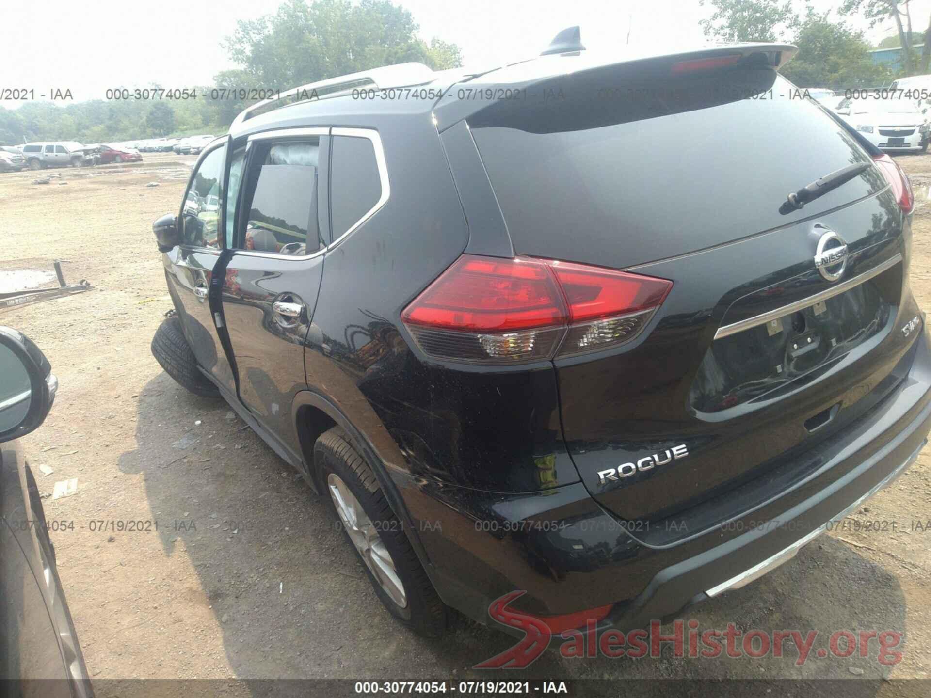 KNMAT2MV0HP563212 2017 NISSAN ROGUE