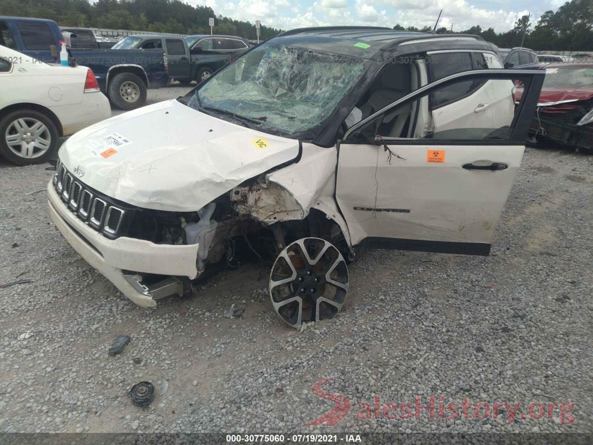 3C4NJDCB3JT131001 2018 JEEP COMPASS