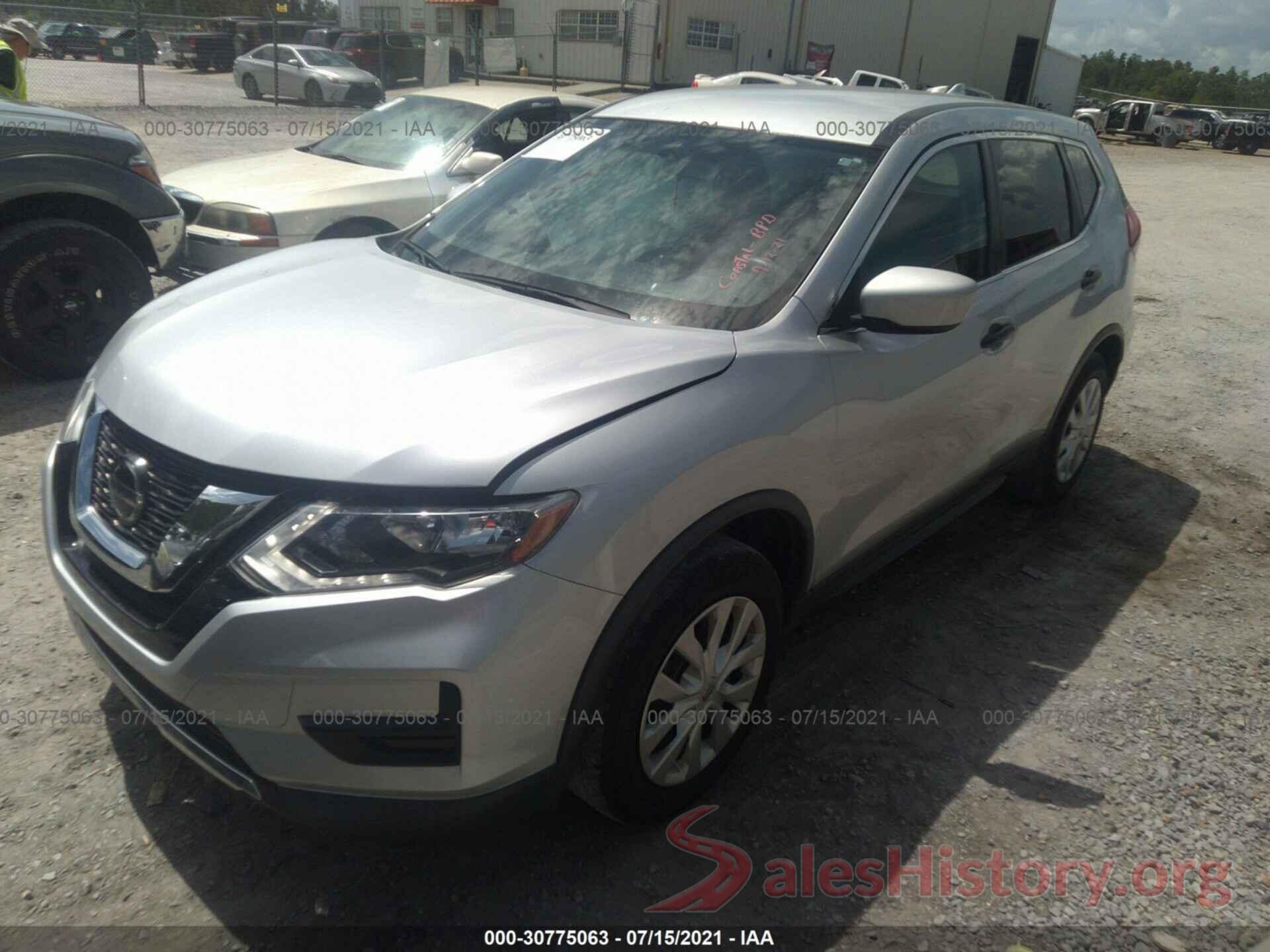 KNMAT2MT8JP528180 2018 NISSAN ROGUE