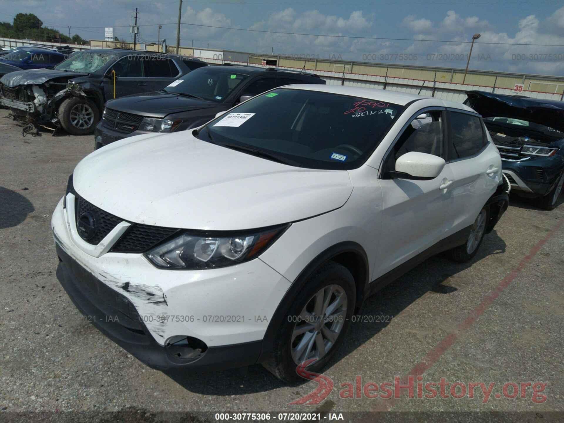 JN1BJ1CPXHW019803 2017 NISSAN ROGUE SPORT