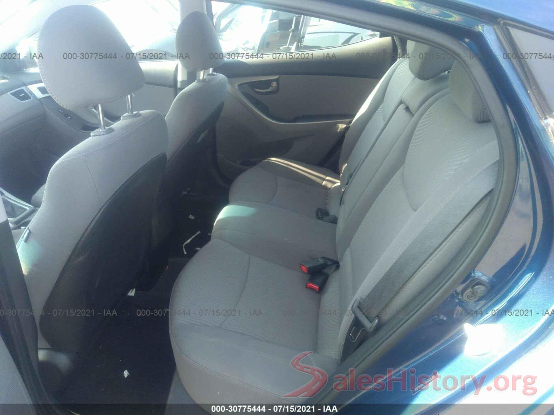 5NPDH4AE0GH715594 2016 HYUNDAI ELANTRA