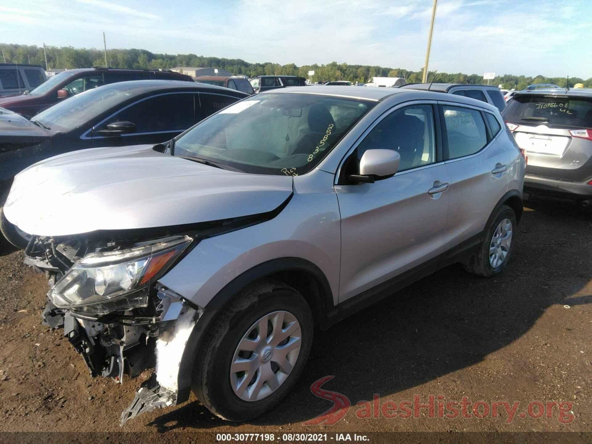 JN1BJ1CR7JW258538 2018 NISSAN ROGUE SPORT