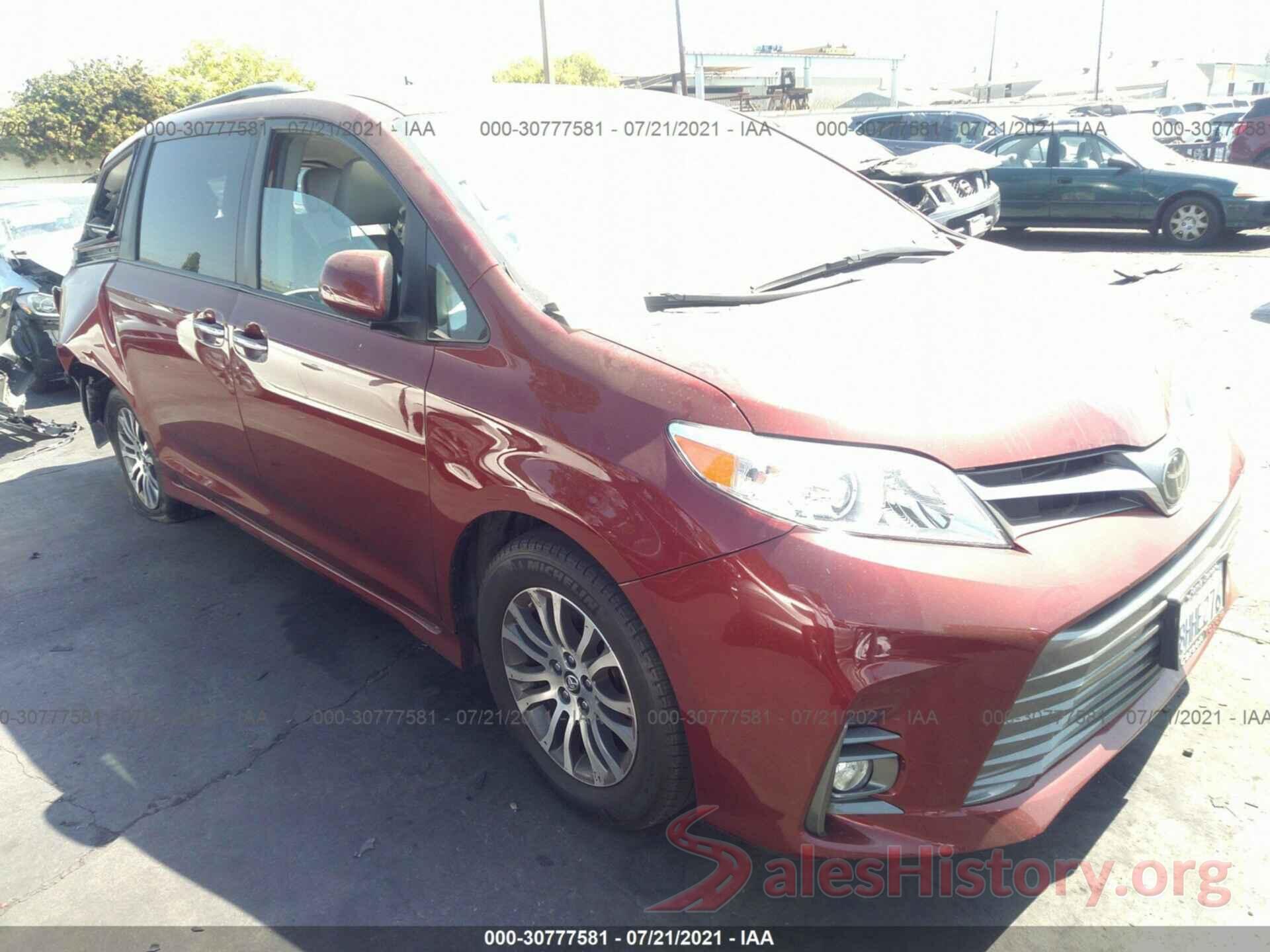 5TDYZ3DC2KS996271 2019 TOYOTA SIENNA