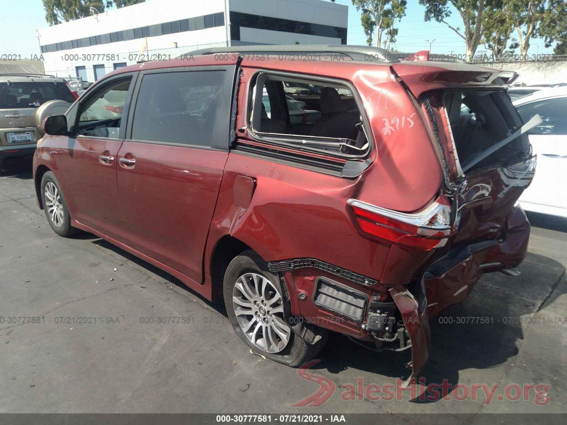 5TDYZ3DC2KS996271 2019 TOYOTA SIENNA