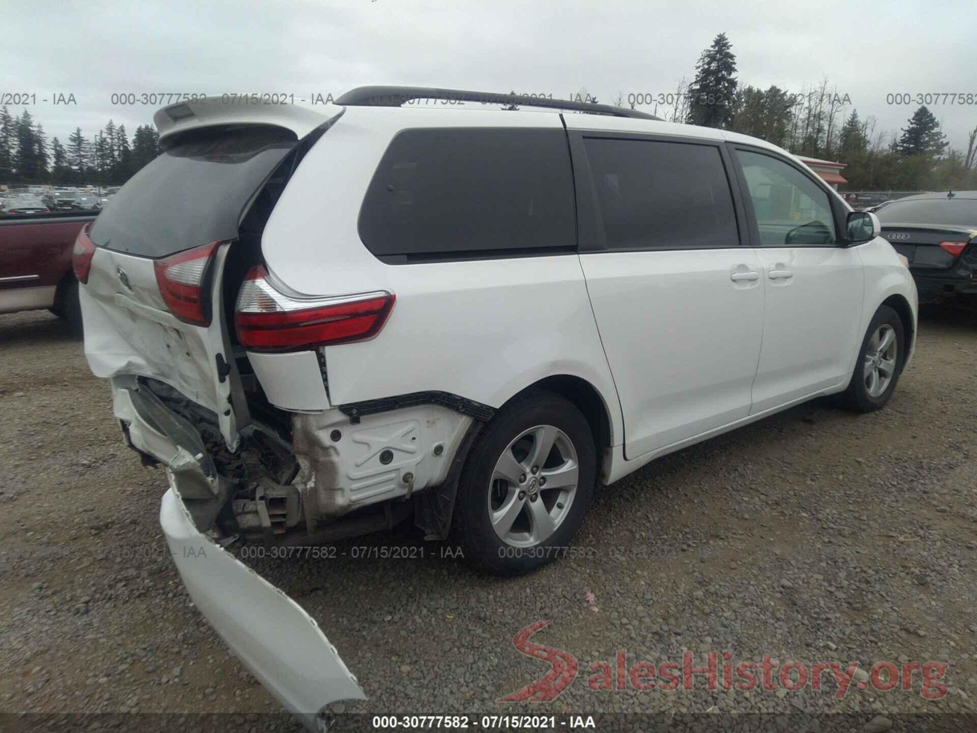 5TDKZ3DC9HS832451 2017 TOYOTA SIENNA