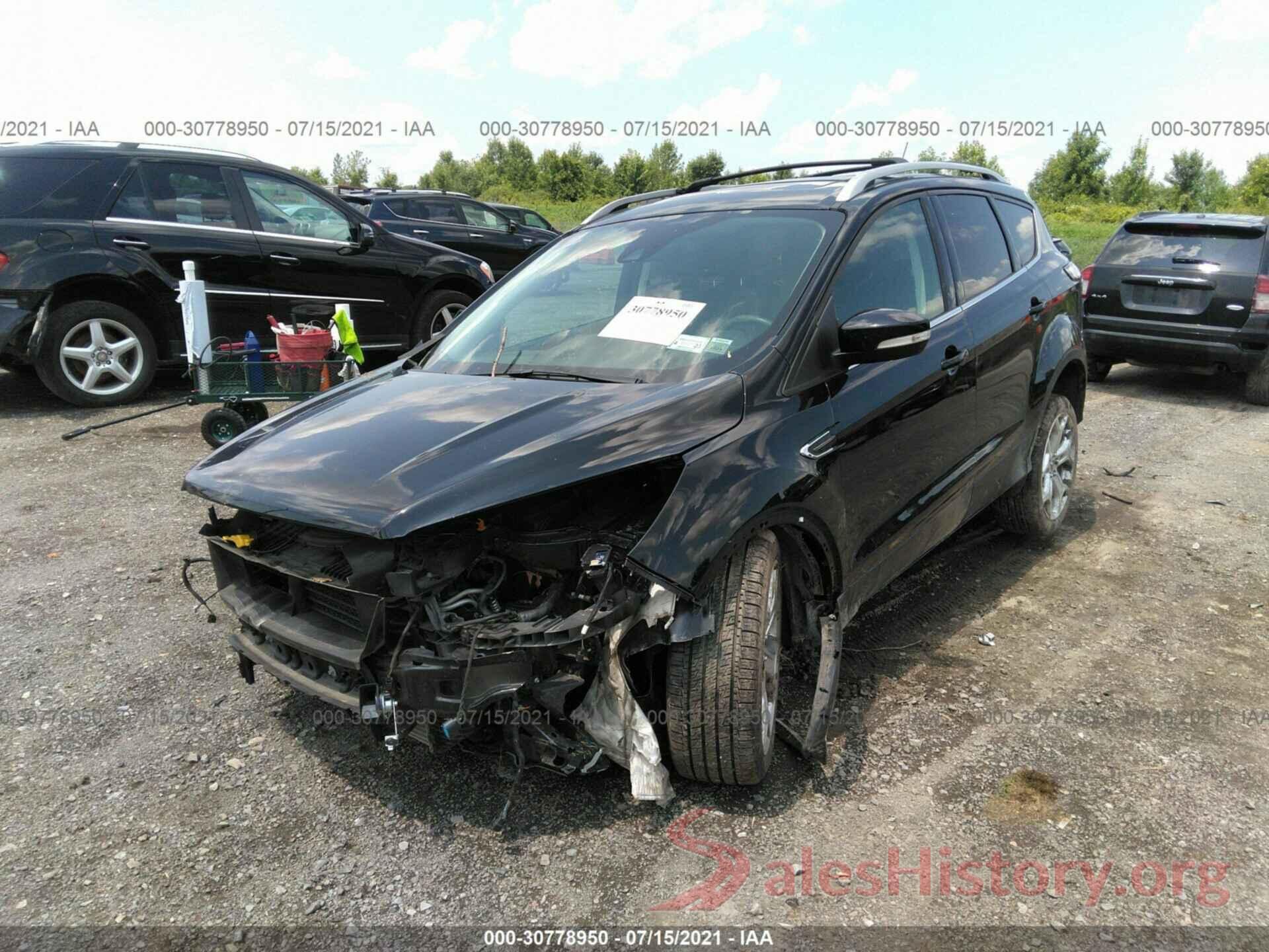 1FMCU9J9XHUB85807 2017 FORD ESCAPE