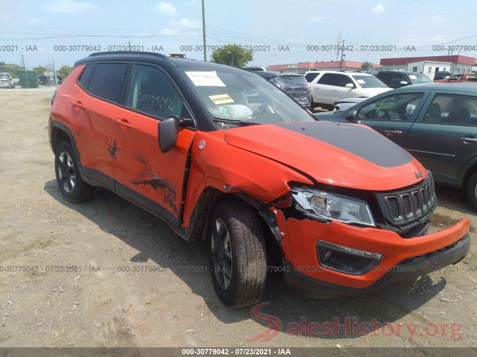 3C4NJDDB5JT129636 2018 JEEP COMPASS