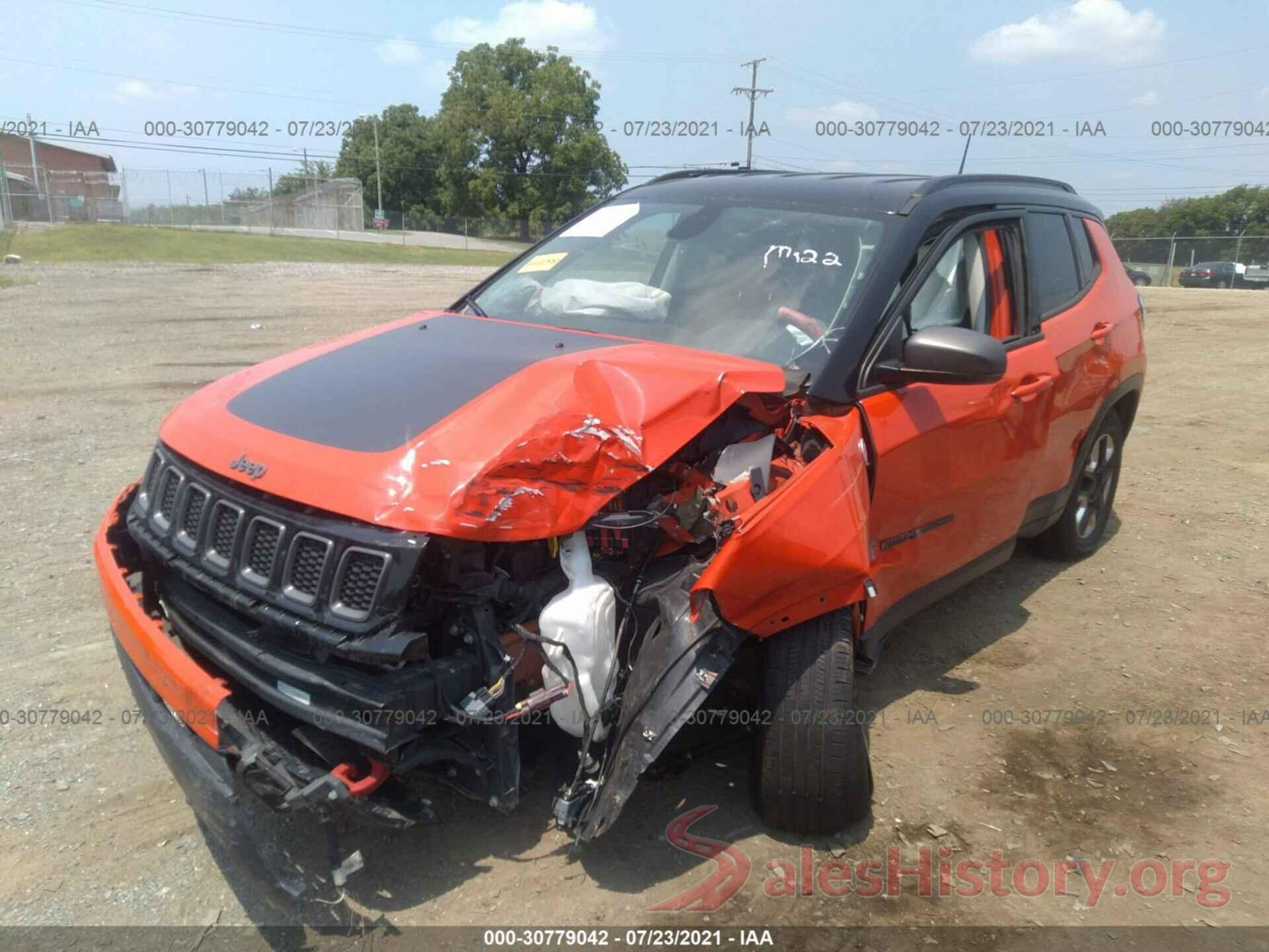 3C4NJDDB5JT129636 2018 JEEP COMPASS