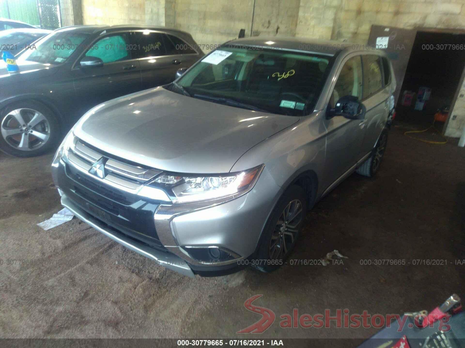 JA4AZ3A38JZ070857 2018 MITSUBISHI OUTLANDER