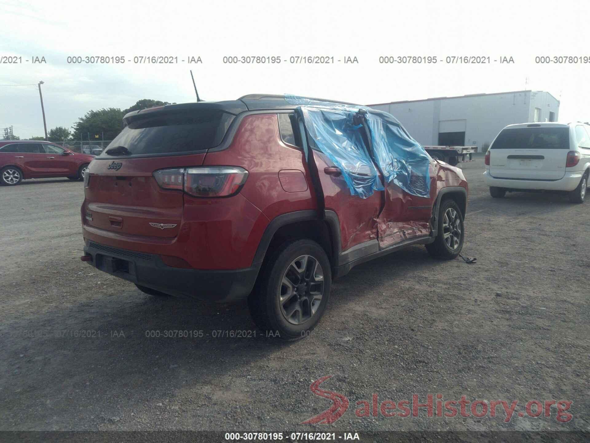 3C4NJDDB4JT130289 2018 JEEP COMPASS