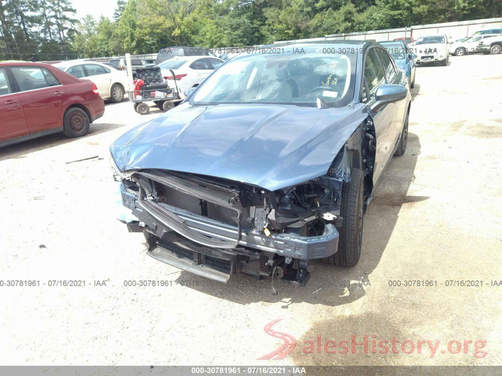 3FA6P0HD1KR113784 2019 FORD FUSION