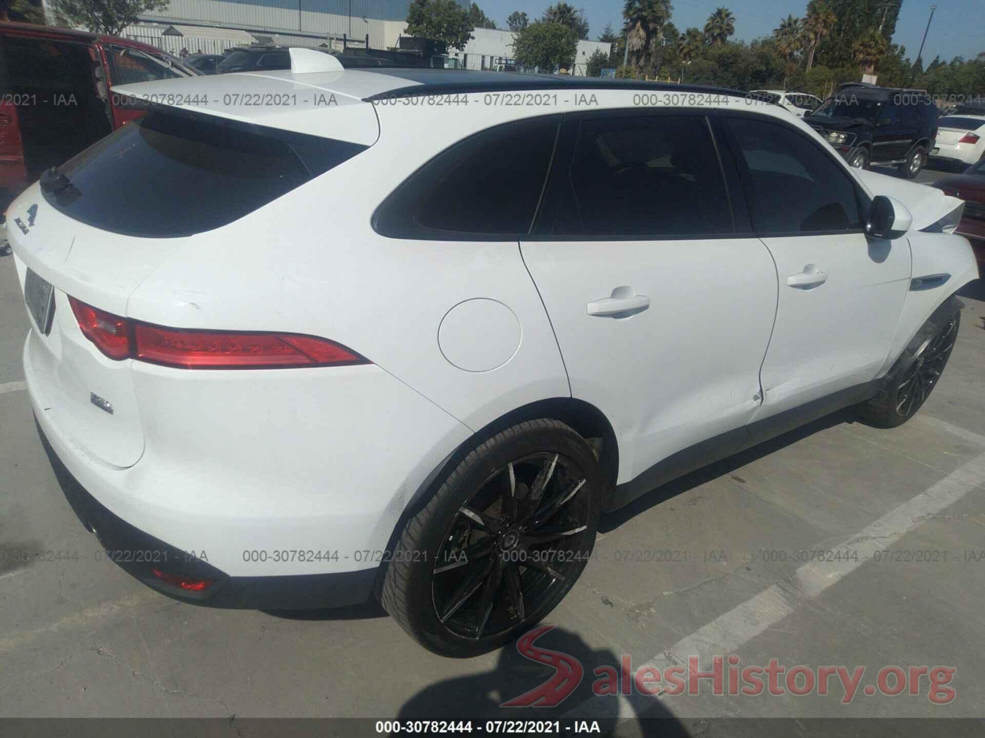 SADCJ2BV4HA081996 2017 JAGUAR F-PACE