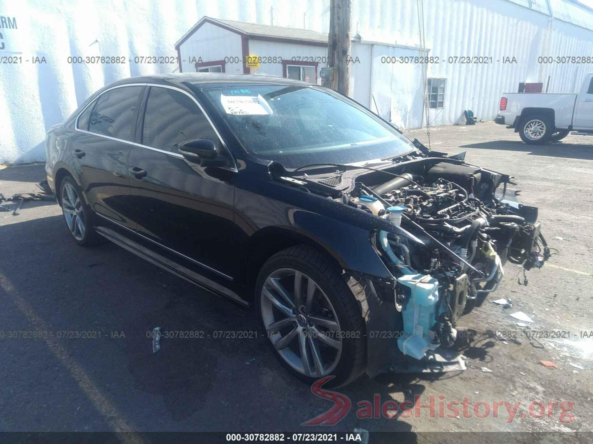 1VWAT7A32GC061899 2016 VOLKSWAGEN PASSAT