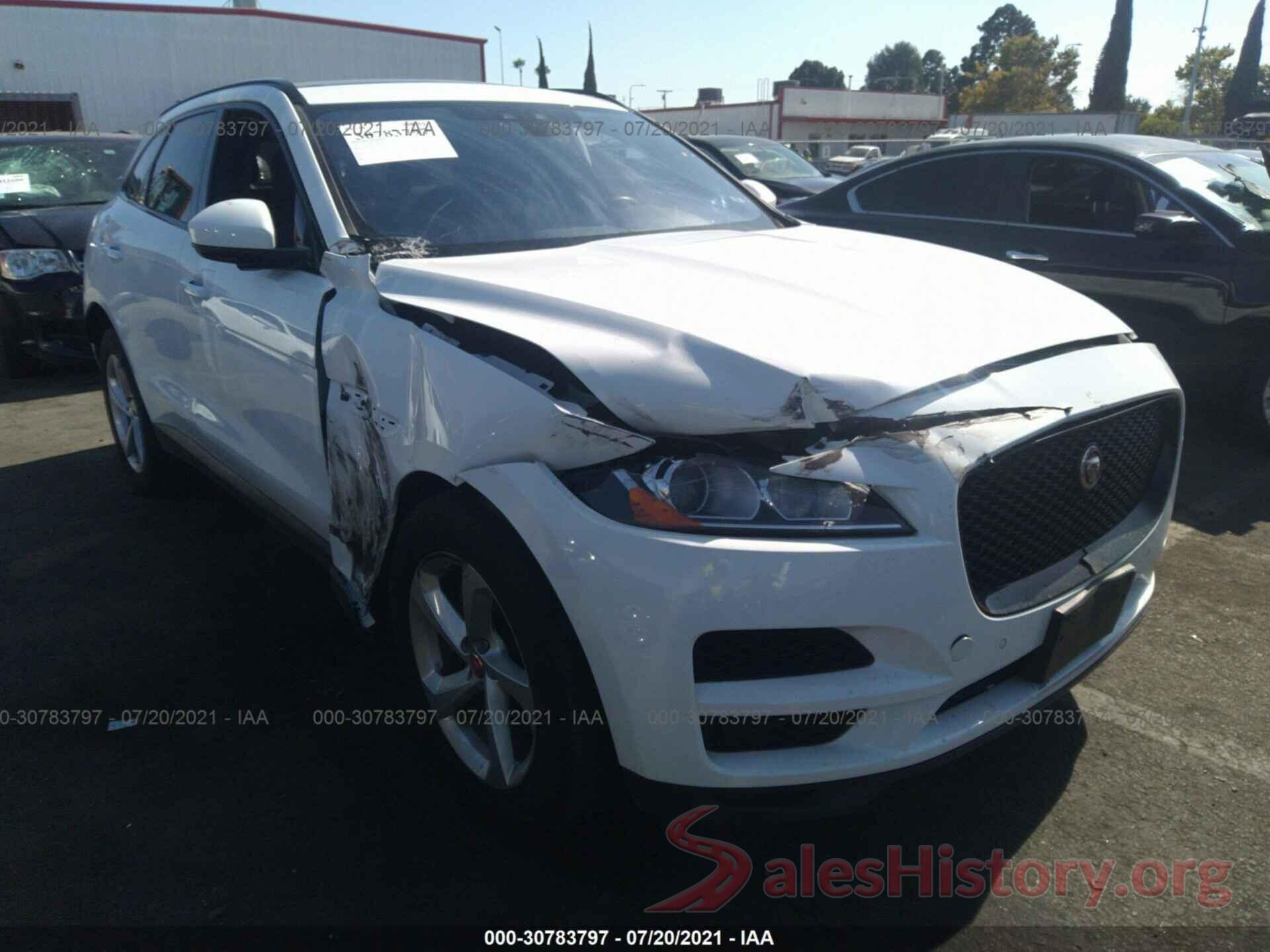 SADCJ2GX6KA368760 2019 JAGUAR F-PACE