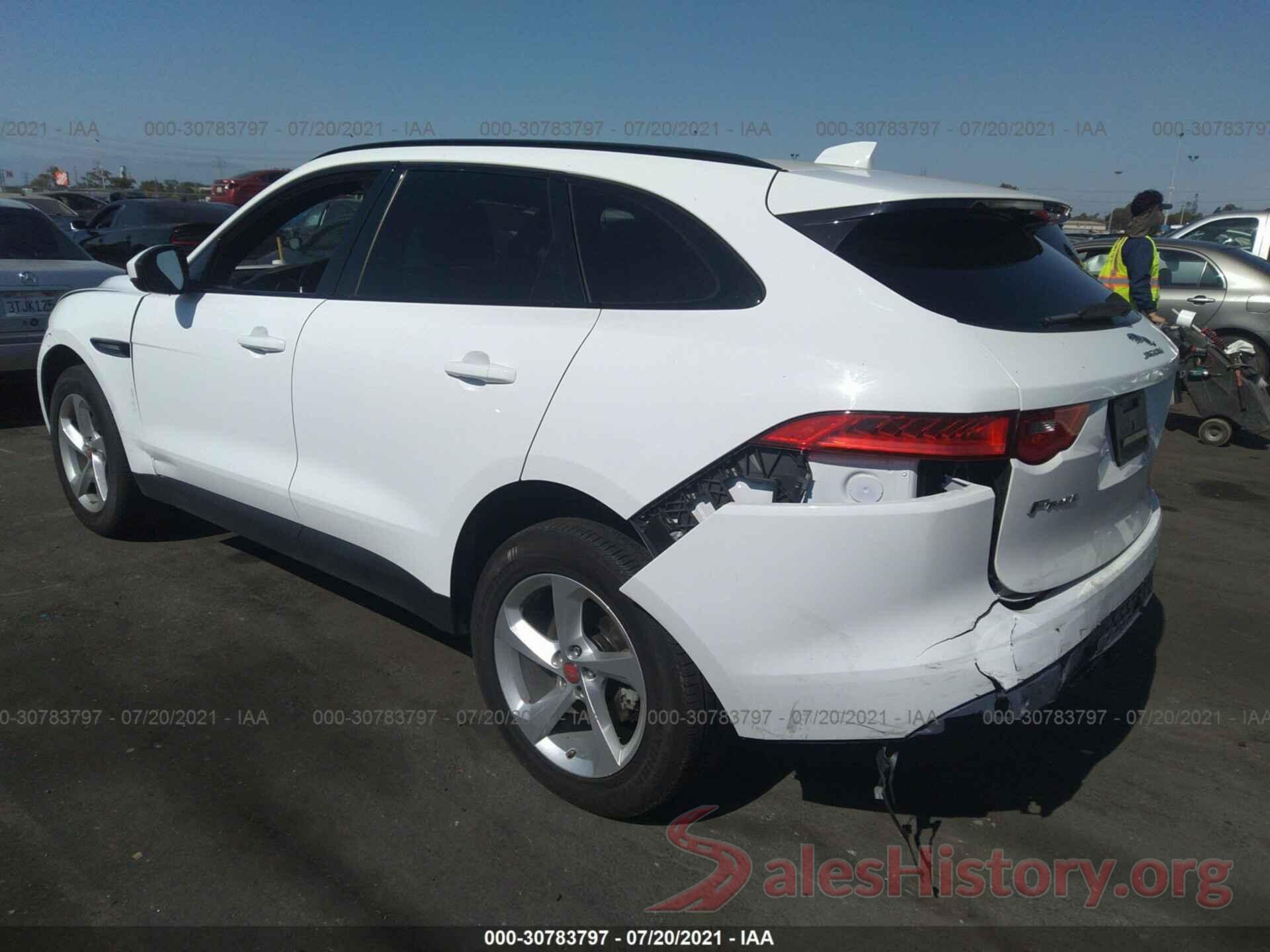 SADCJ2GX6KA368760 2019 JAGUAR F-PACE