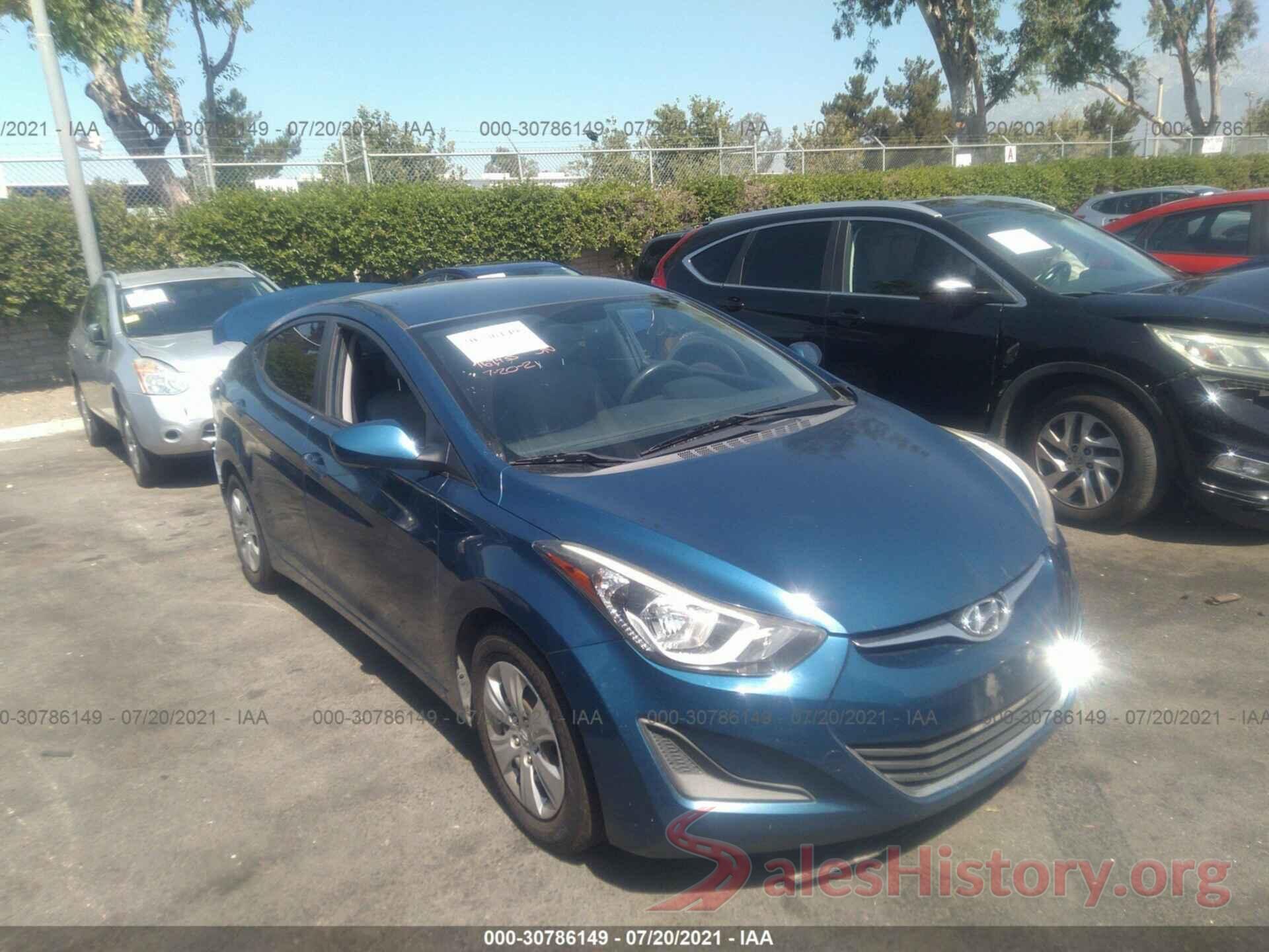 KMHDH4AE3GU569385 2016 HYUNDAI ELANTRA