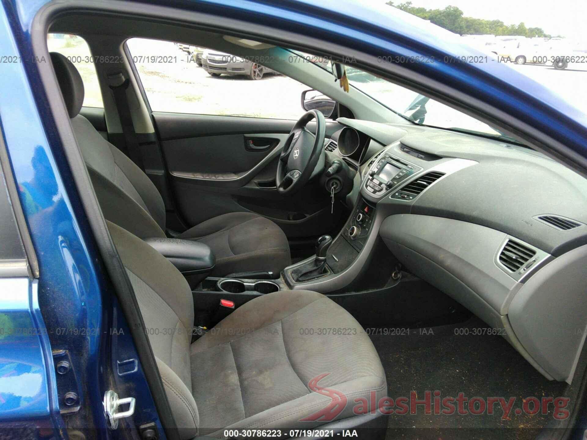 5NPDH4AE4GH740417 2016 HYUNDAI ELANTRA