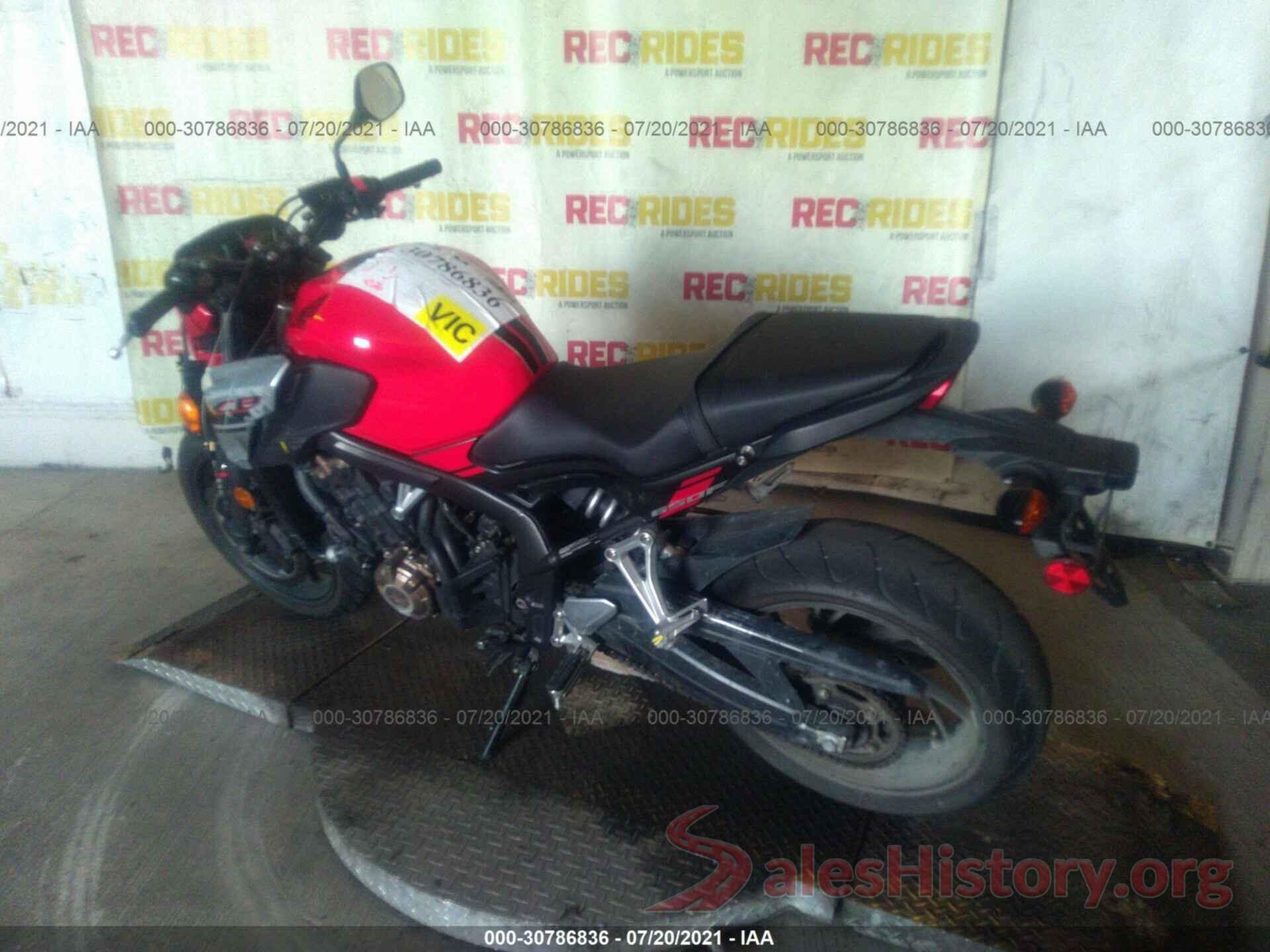 MLHRC7517J5000328 2018 HONDA CB650