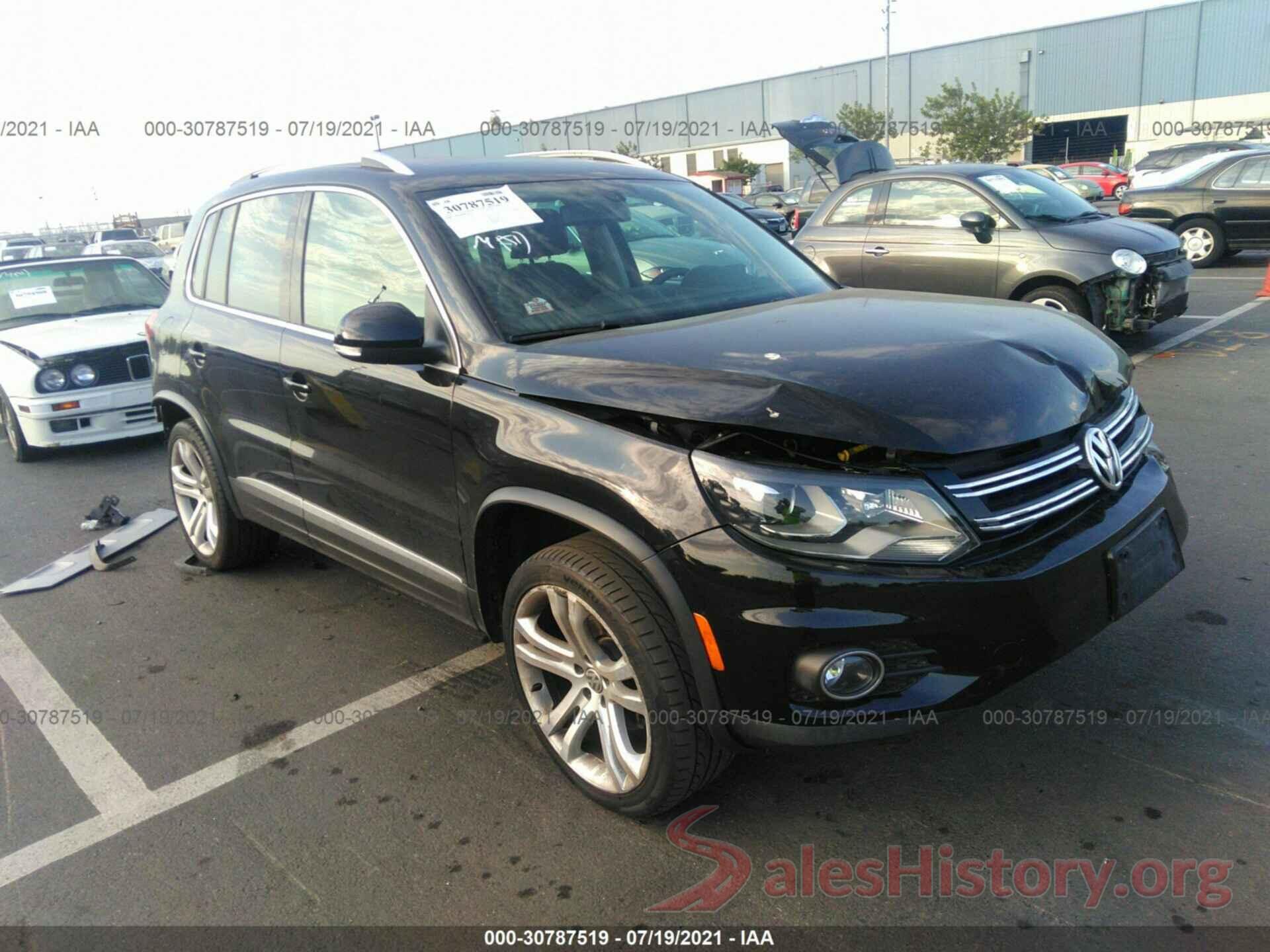 WVGAV7AXXGW524897 2016 VOLKSWAGEN TIGUAN