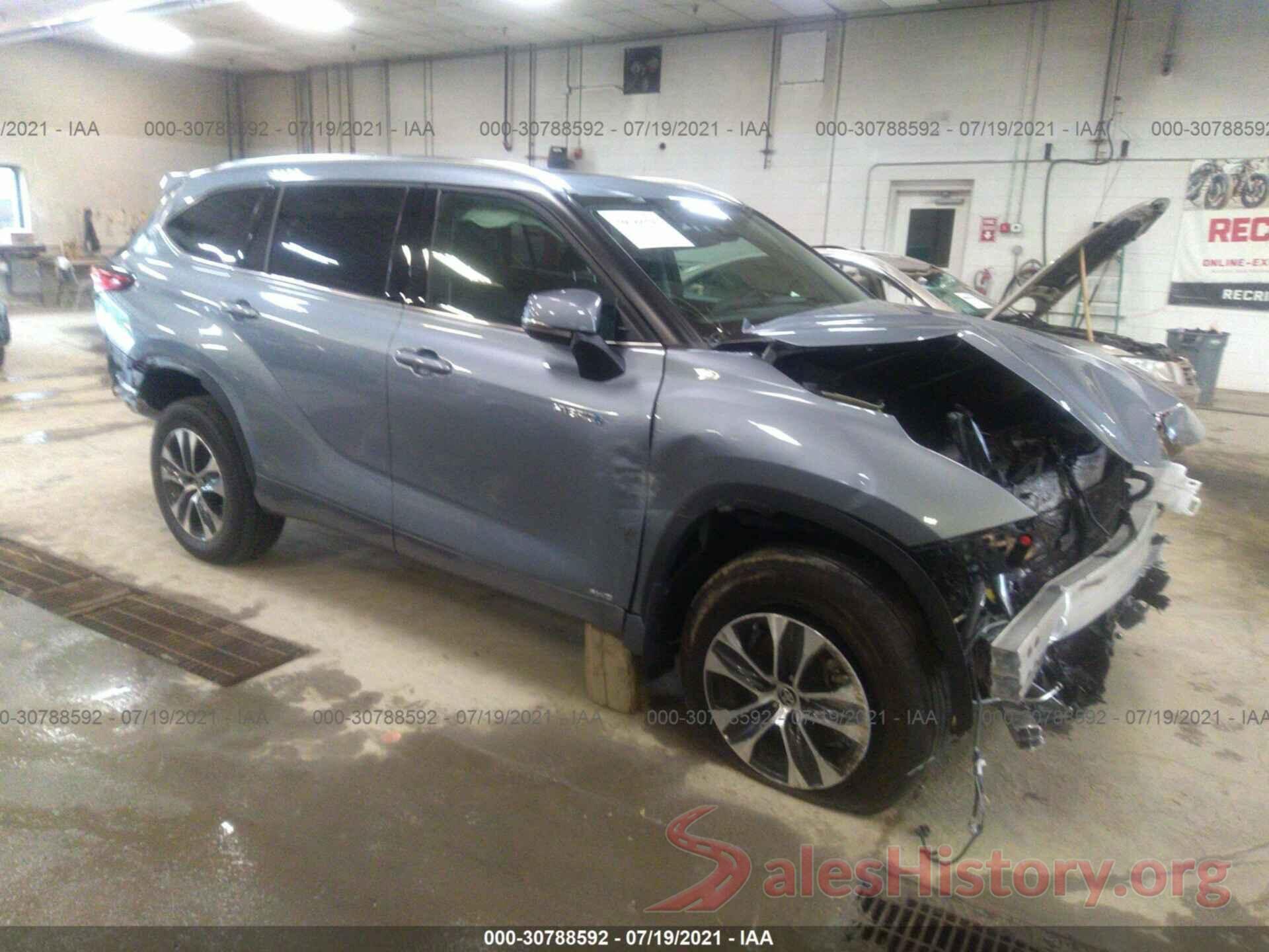 5TDGBRCH4MS026196 2021 TOYOTA HIGHLANDER