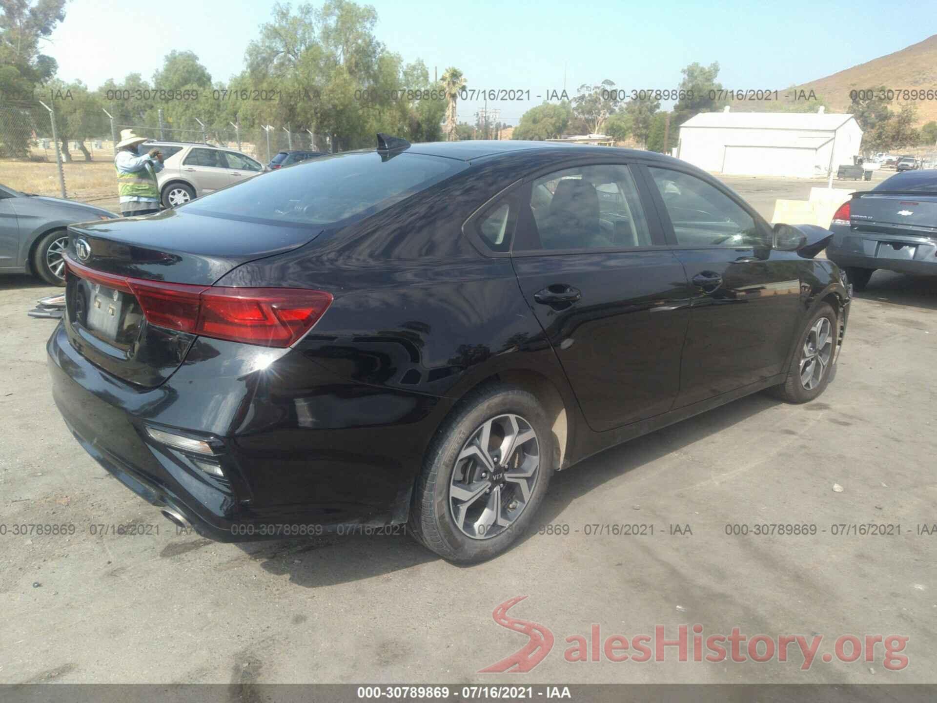 3KPF24AD1KE118839 2019 KIA FORTE