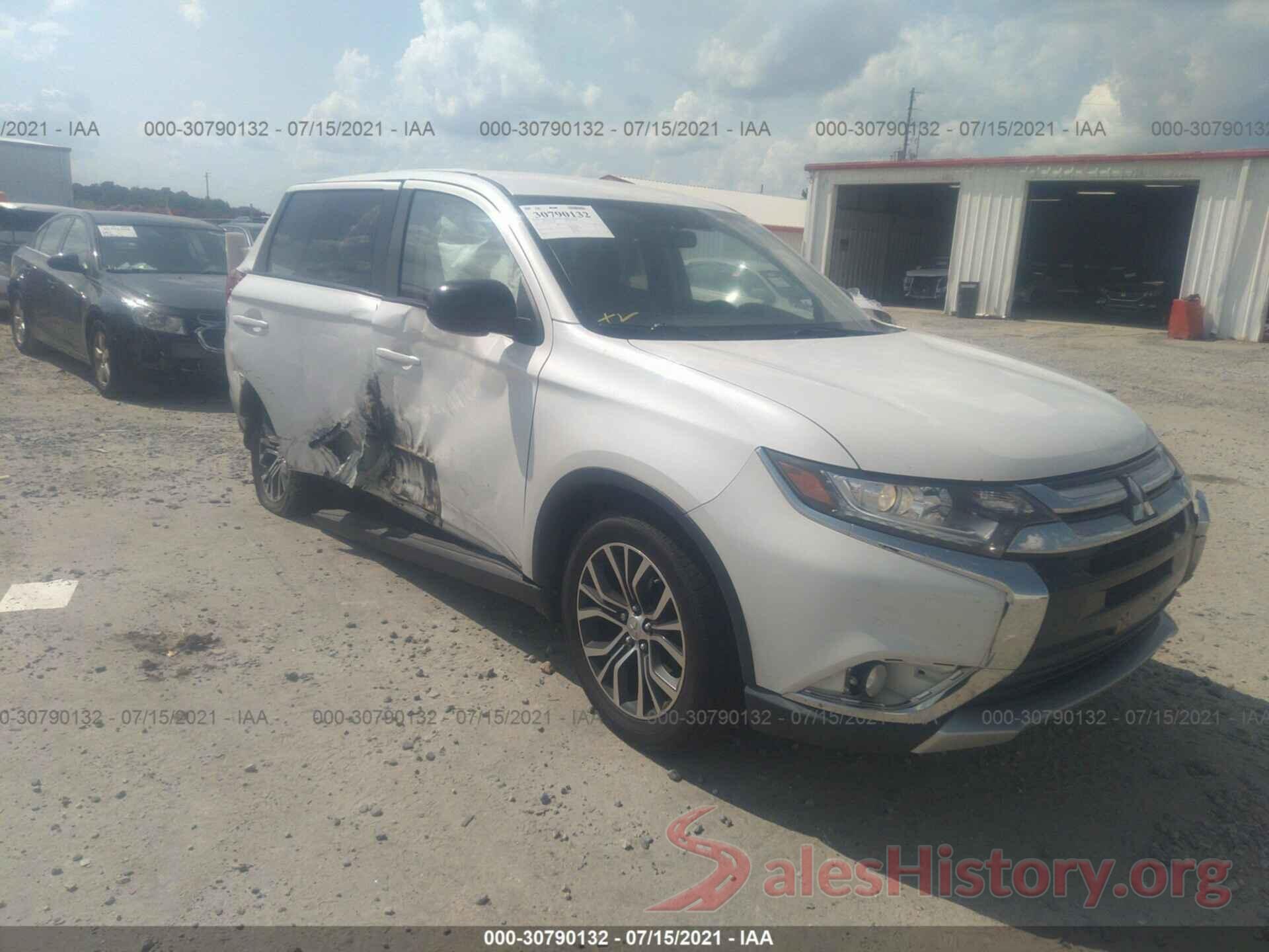 JA4AZ2A3XHZ032017 2017 MITSUBISHI OUTLANDER