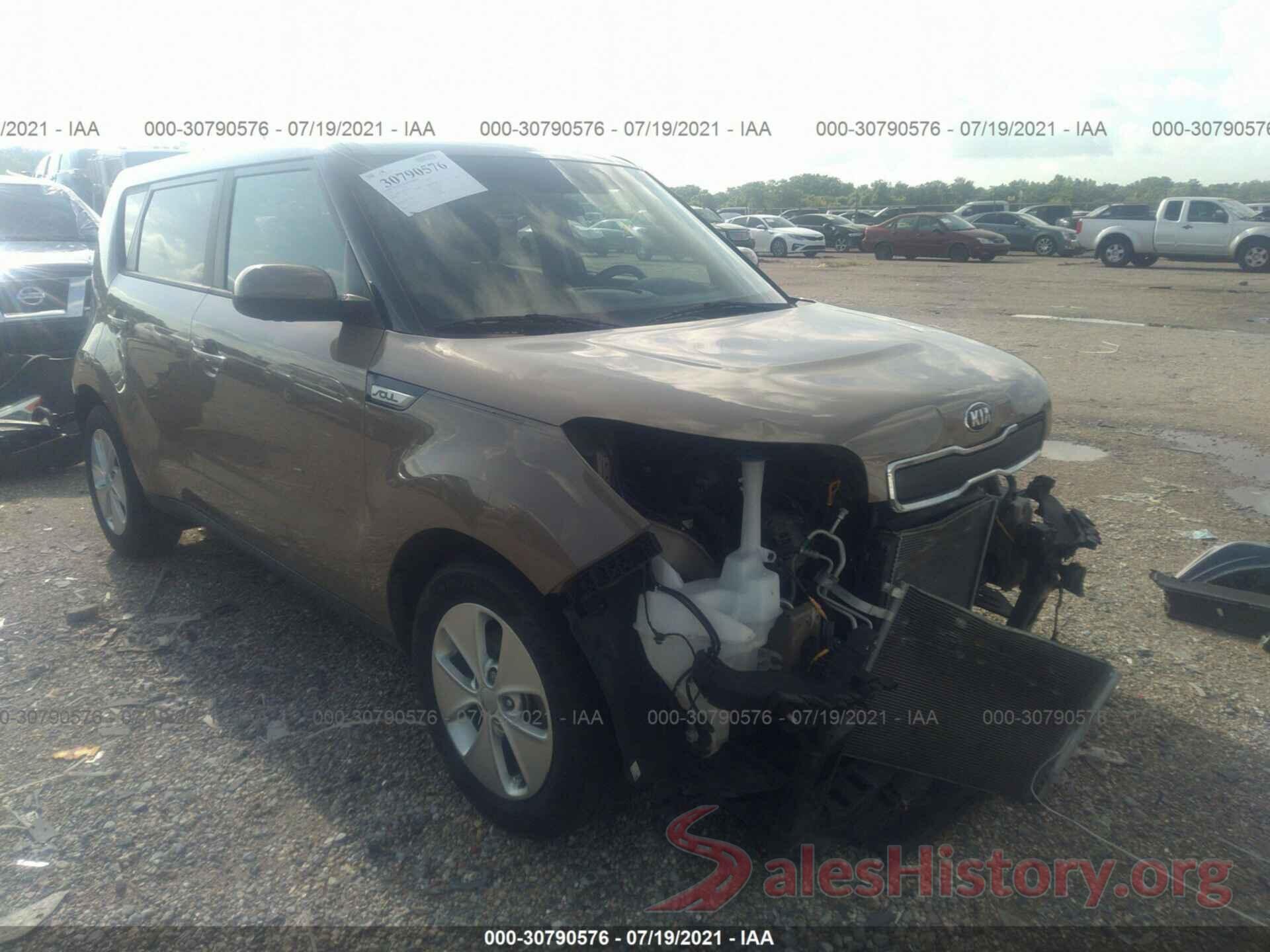 KNDJN2A28G7270029 2016 KIA SOUL