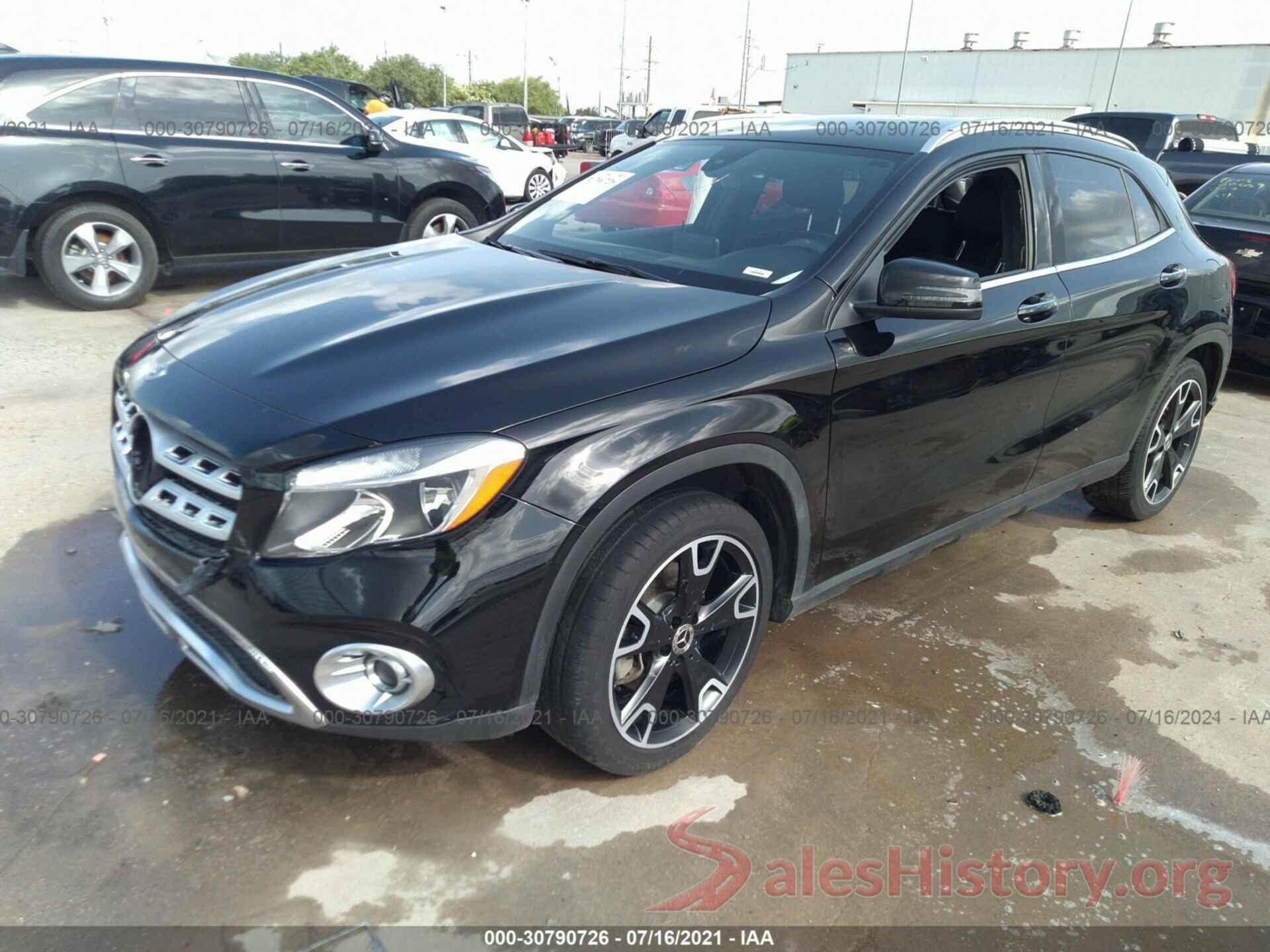 WDCTG4EB8KU007861 2019 MERCEDES-BENZ GLA