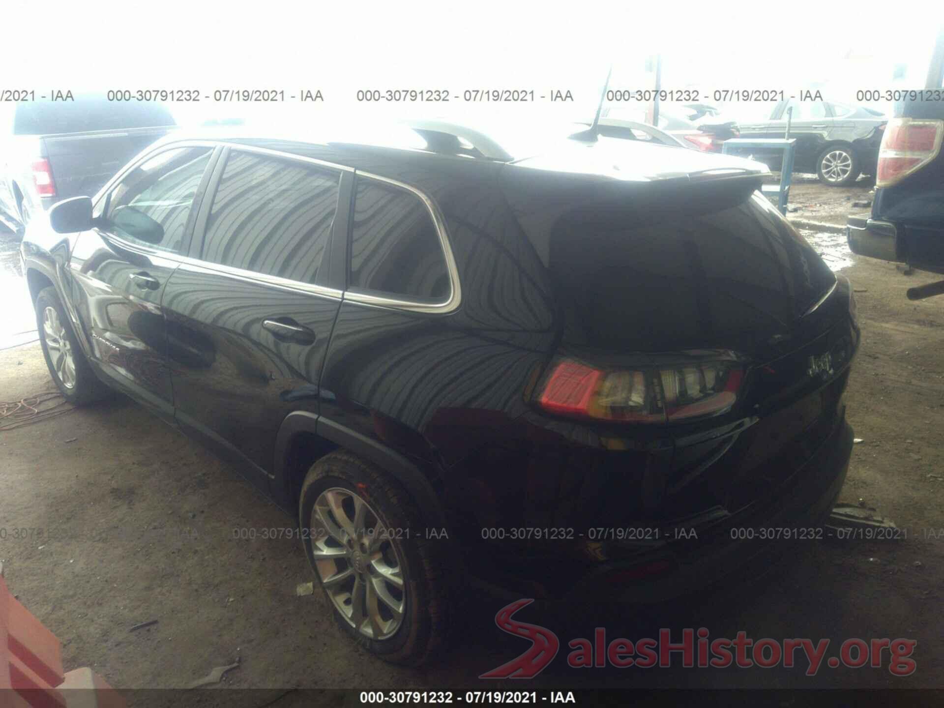 1C4PJLCB2KD114569 2019 JEEP CHEROKEE