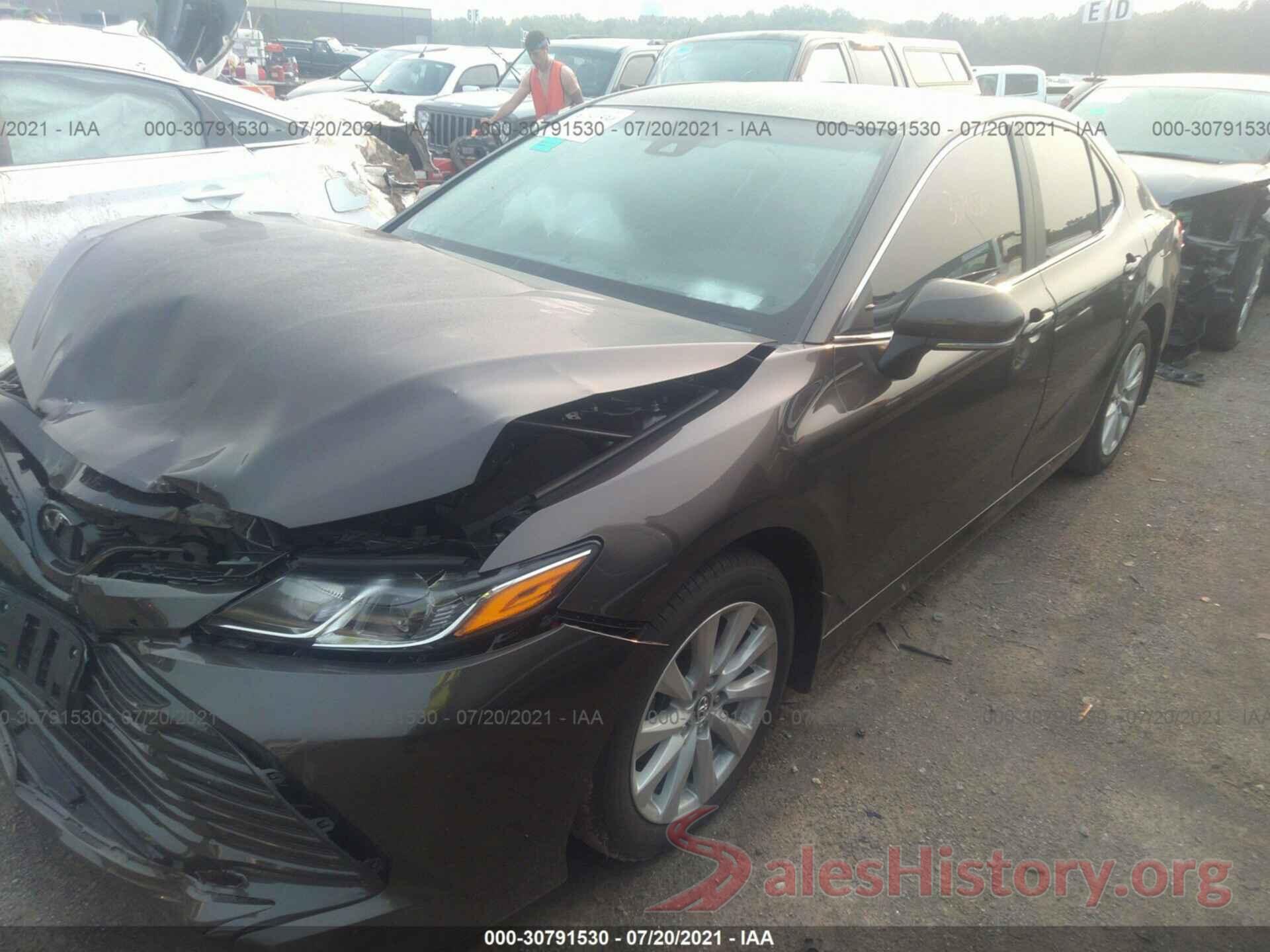 4T1B11HK7JU642481 2018 TOYOTA CAMRY