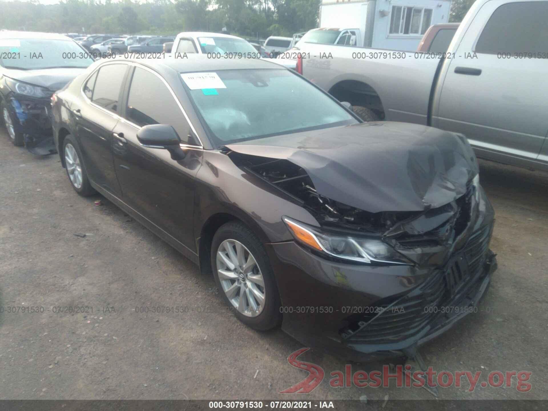 4T1B11HK7JU642481 2018 TOYOTA CAMRY