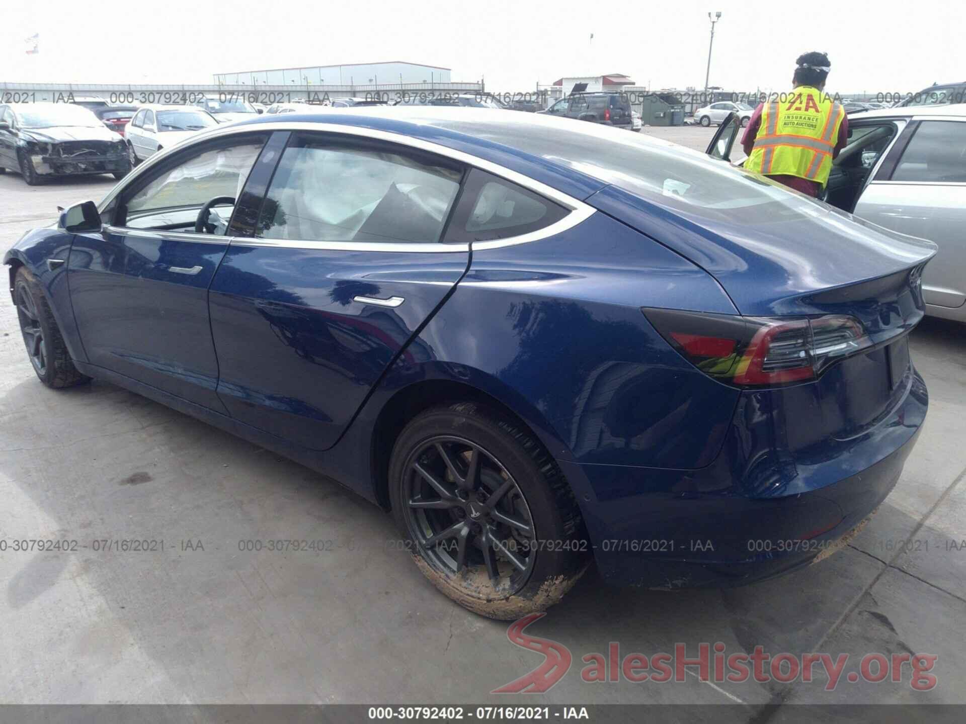 5YJ3E1EB7KF452708 2019 TESLA MODEL 3