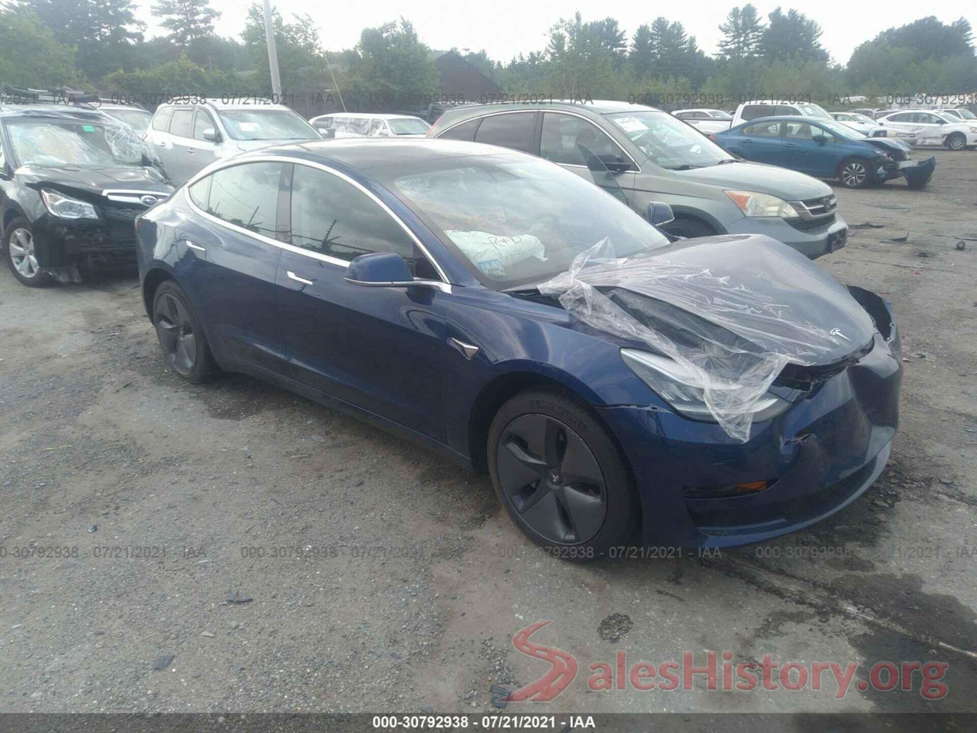 5YJ3E1EAXKF400691 2019 TESLA MODEL 3