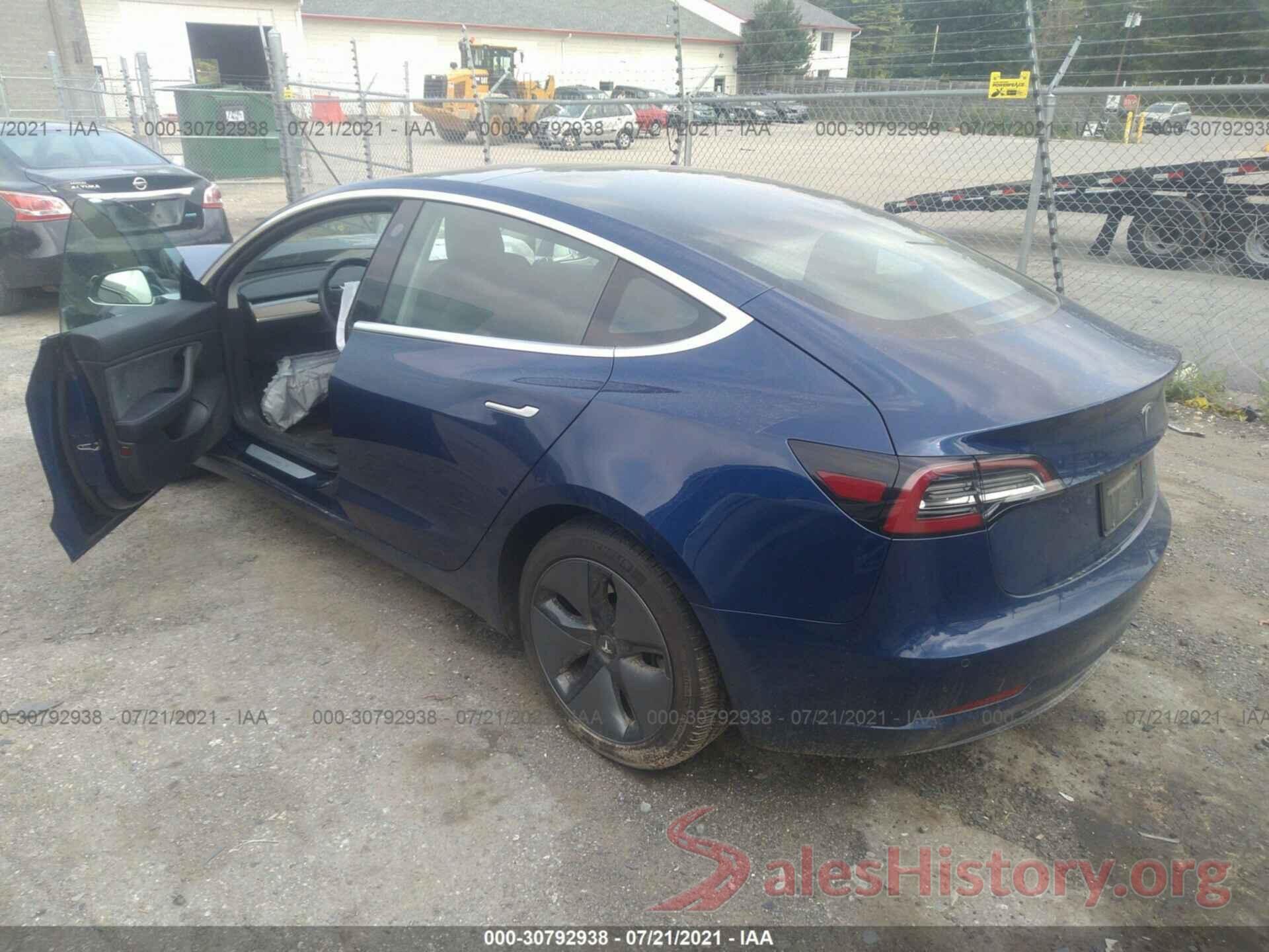 5YJ3E1EAXKF400691 2019 TESLA MODEL 3