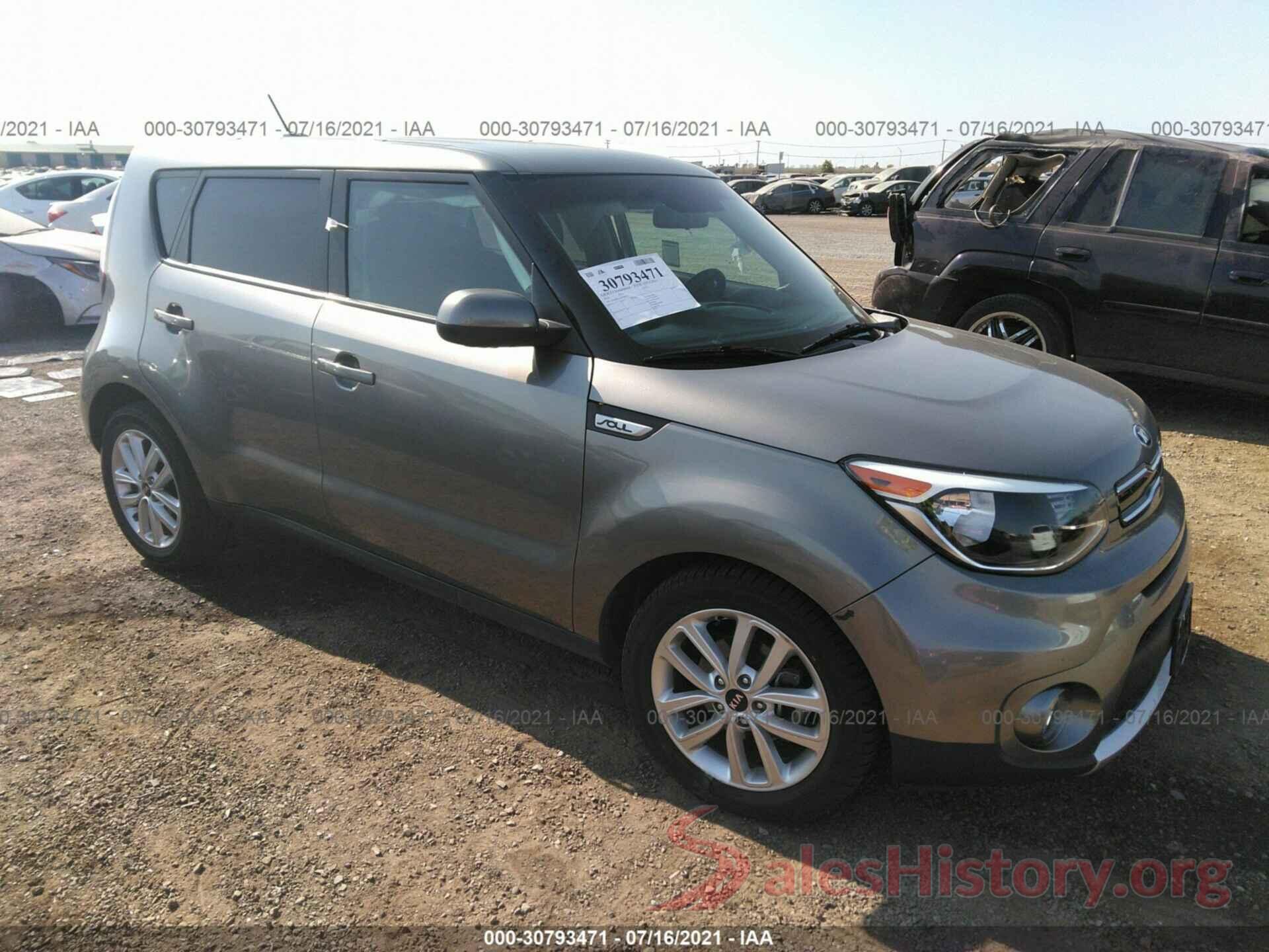 KNDJP3A55J7546717 2018 KIA SOUL