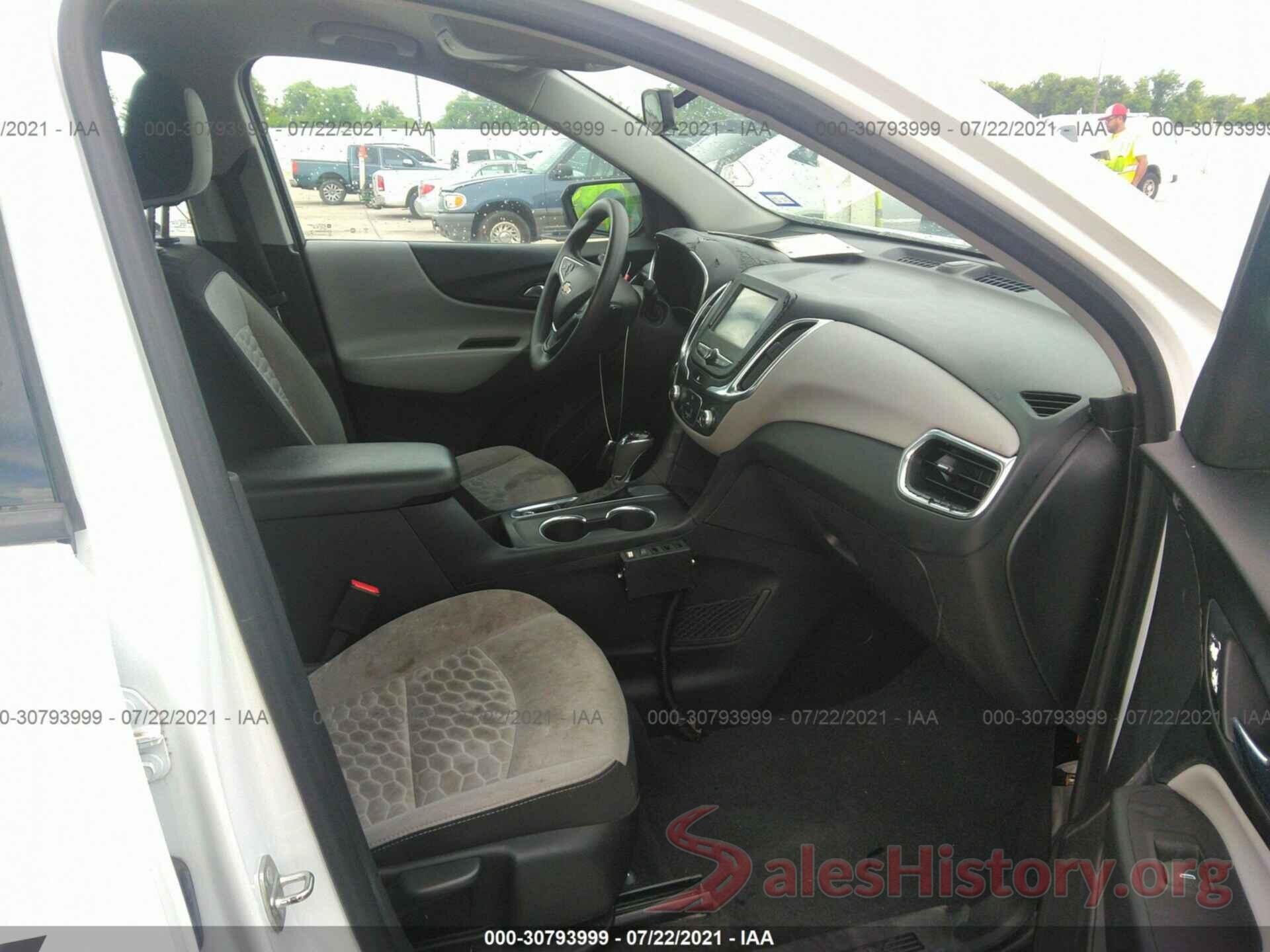 2GNAXHEV8J6216102 2018 CHEVROLET EQUINOX