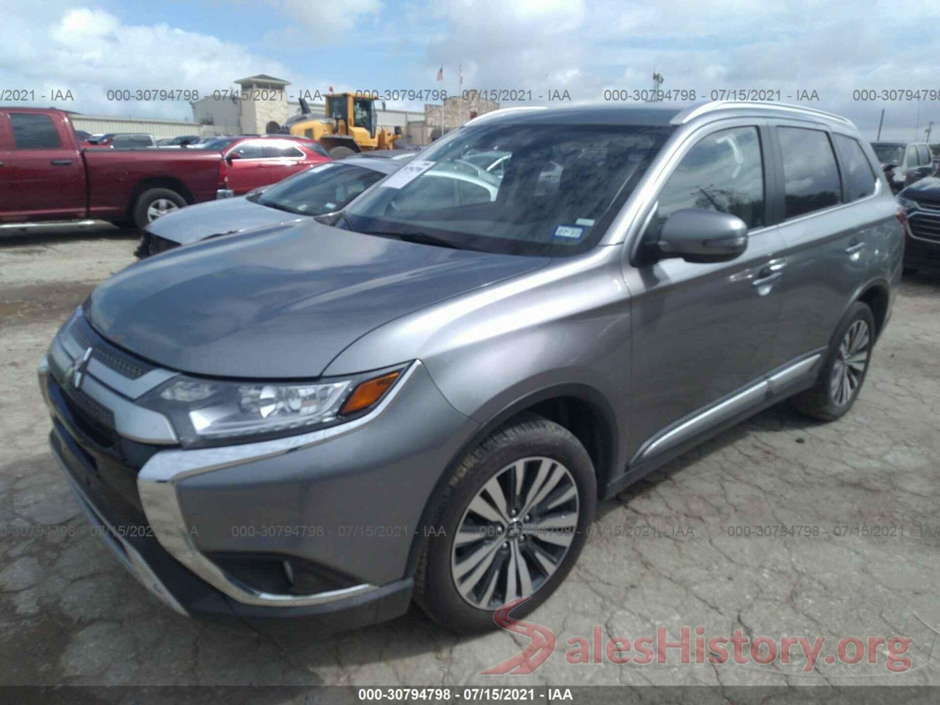 JA4AZ3A3XLZ038253 2020 MITSUBISHI OUTLANDER