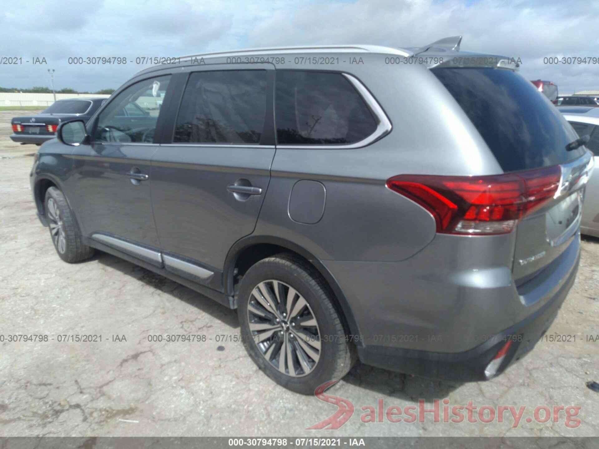 JA4AZ3A3XLZ038253 2020 MITSUBISHI OUTLANDER