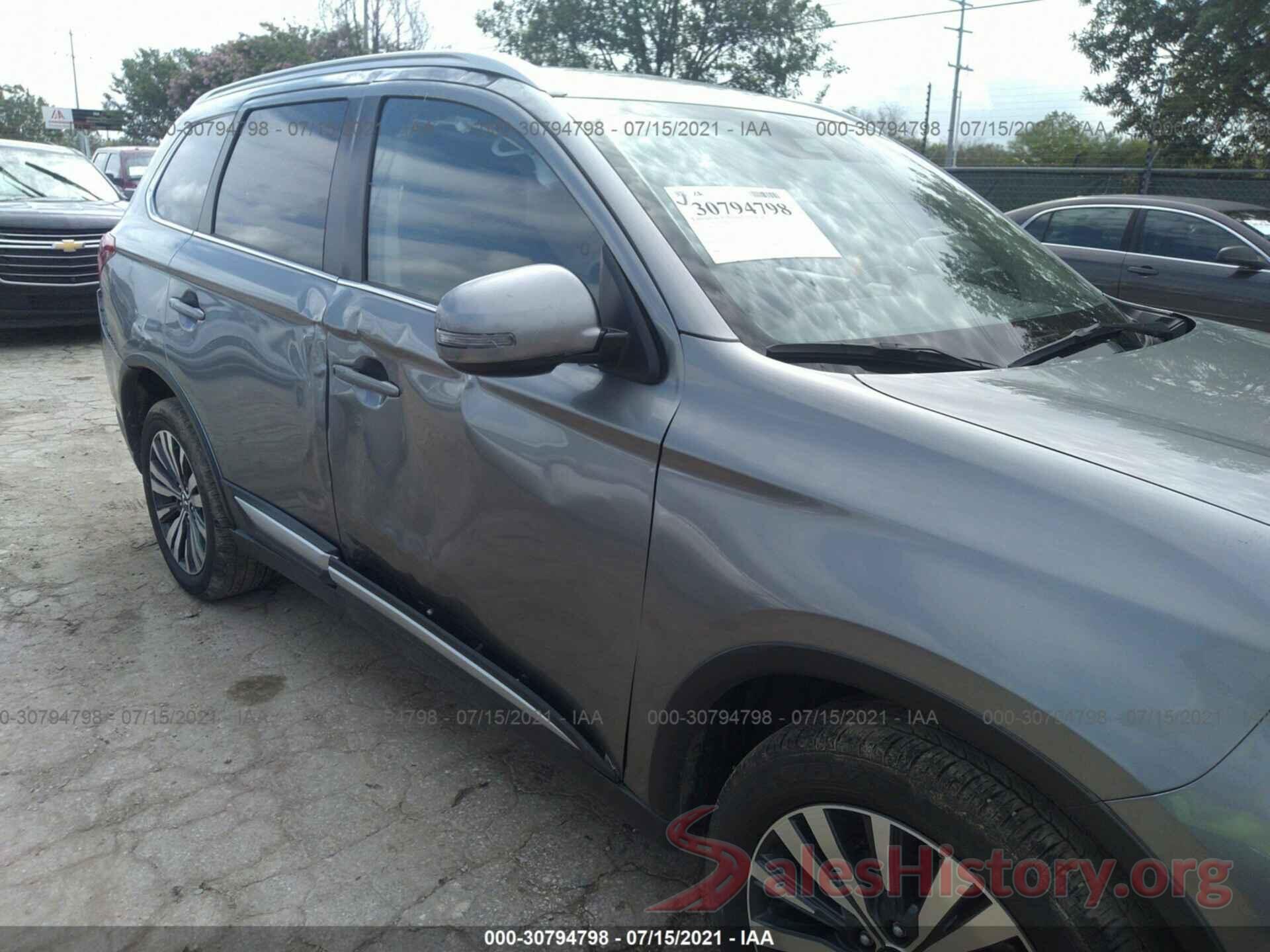 JA4AZ3A3XLZ038253 2020 MITSUBISHI OUTLANDER