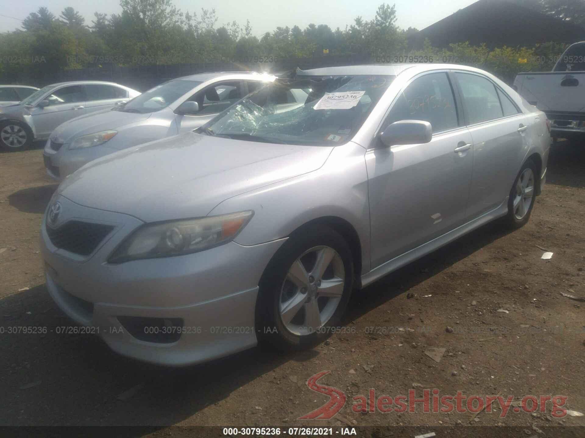 4T1BF3EKXBU131589 2011 TOYOTA CAMRY