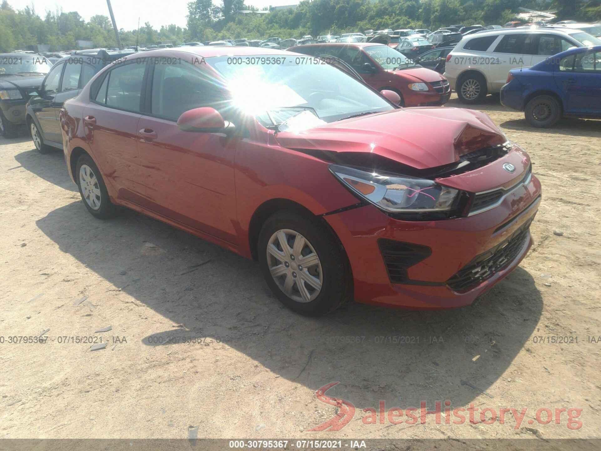 3KPA24AD7ME392513 2021 KIA RIO