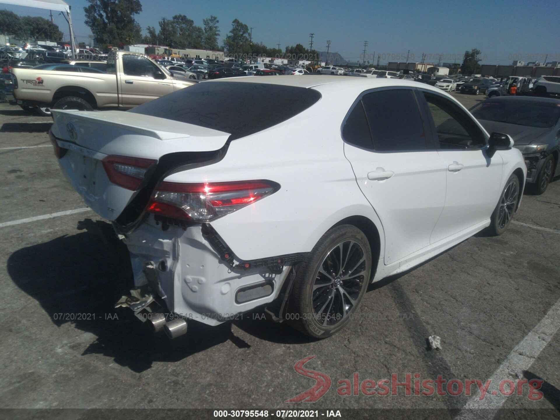 4T1B11HKXJU607188 2018 TOYOTA CAMRY