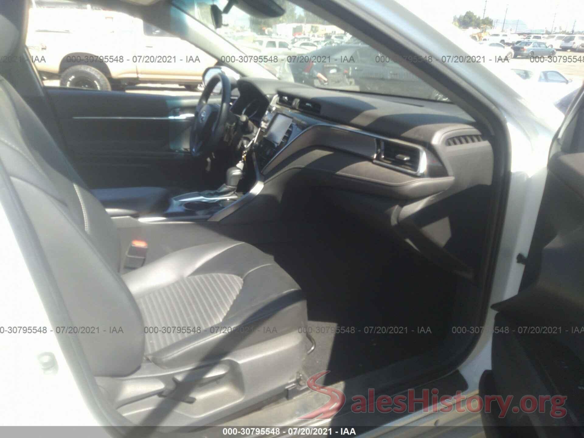 4T1B11HKXJU607188 2018 TOYOTA CAMRY