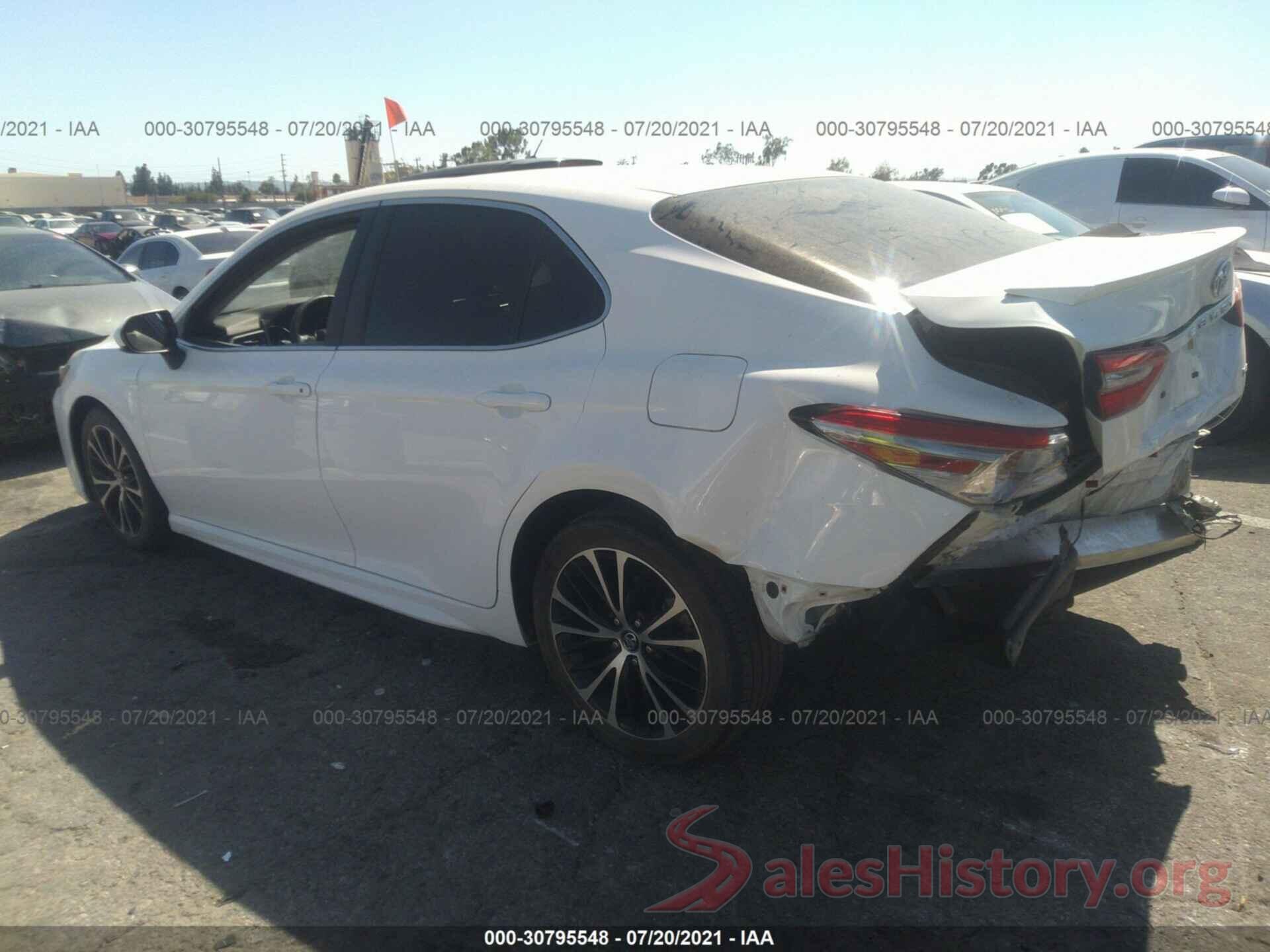 4T1B11HKXJU607188 2018 TOYOTA CAMRY