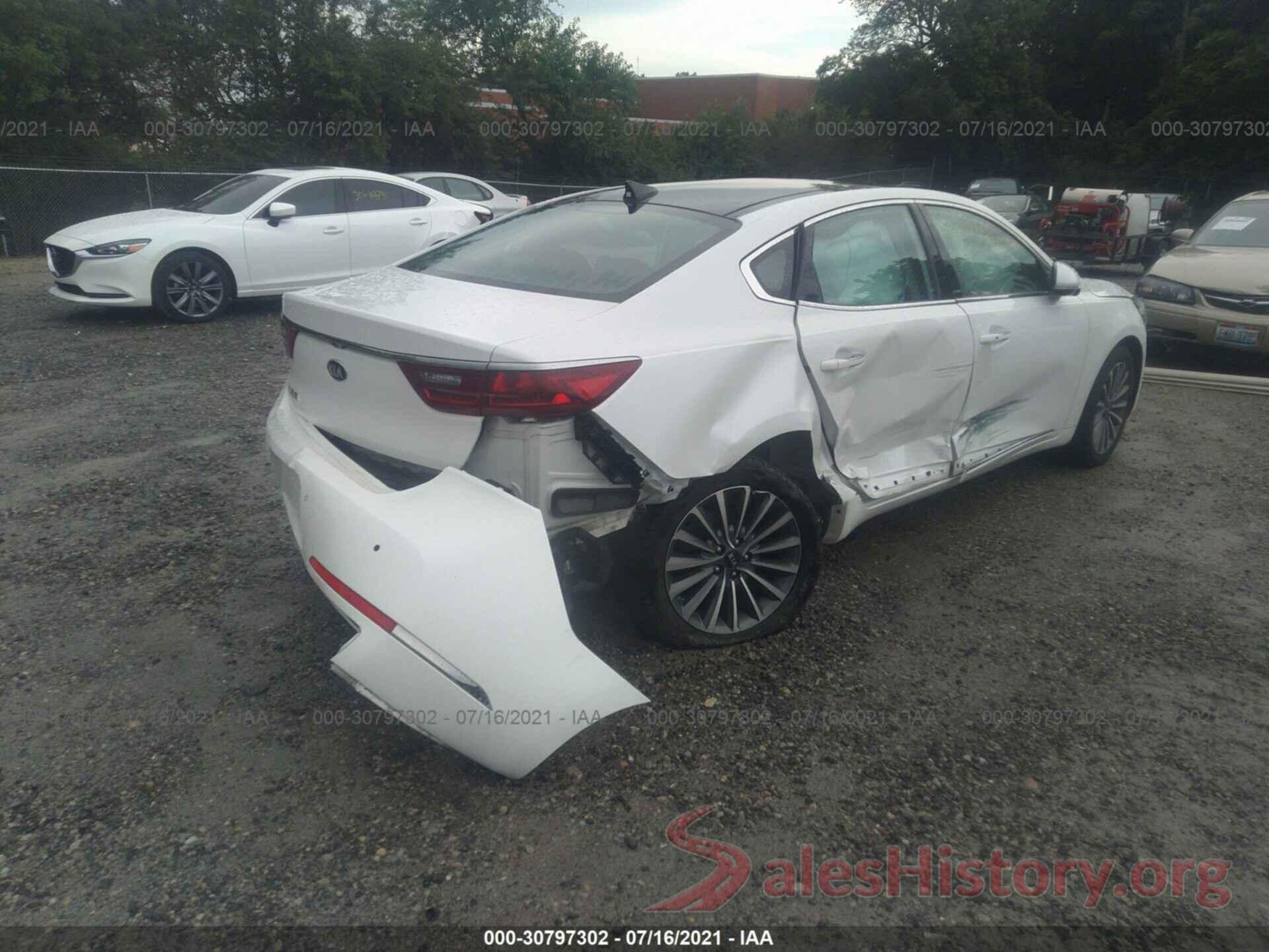 KNALC4J17H5049758 2017 KIA CADENZA